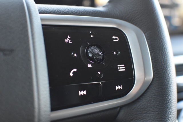 2025 Nissan Armada SV - Photo 25