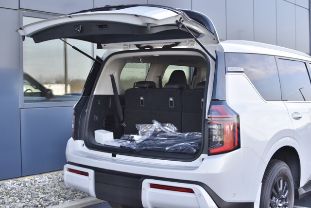 2025 Nissan Armada SV - Photo 36