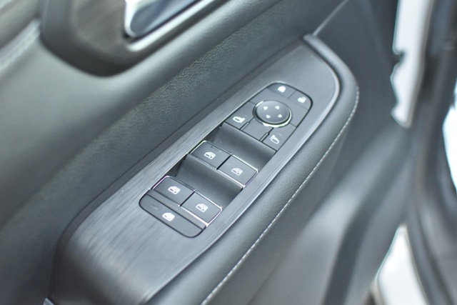 2025 Nissan Armada SV - Photo 21