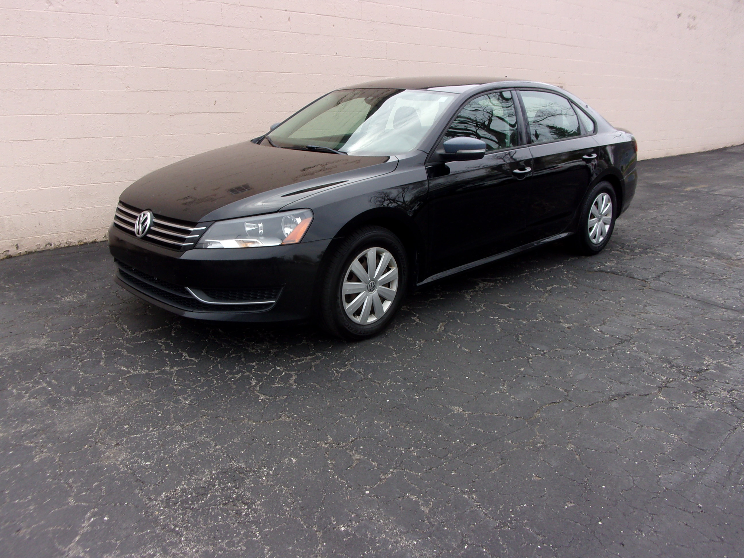 2013 Volkswagen Passat S