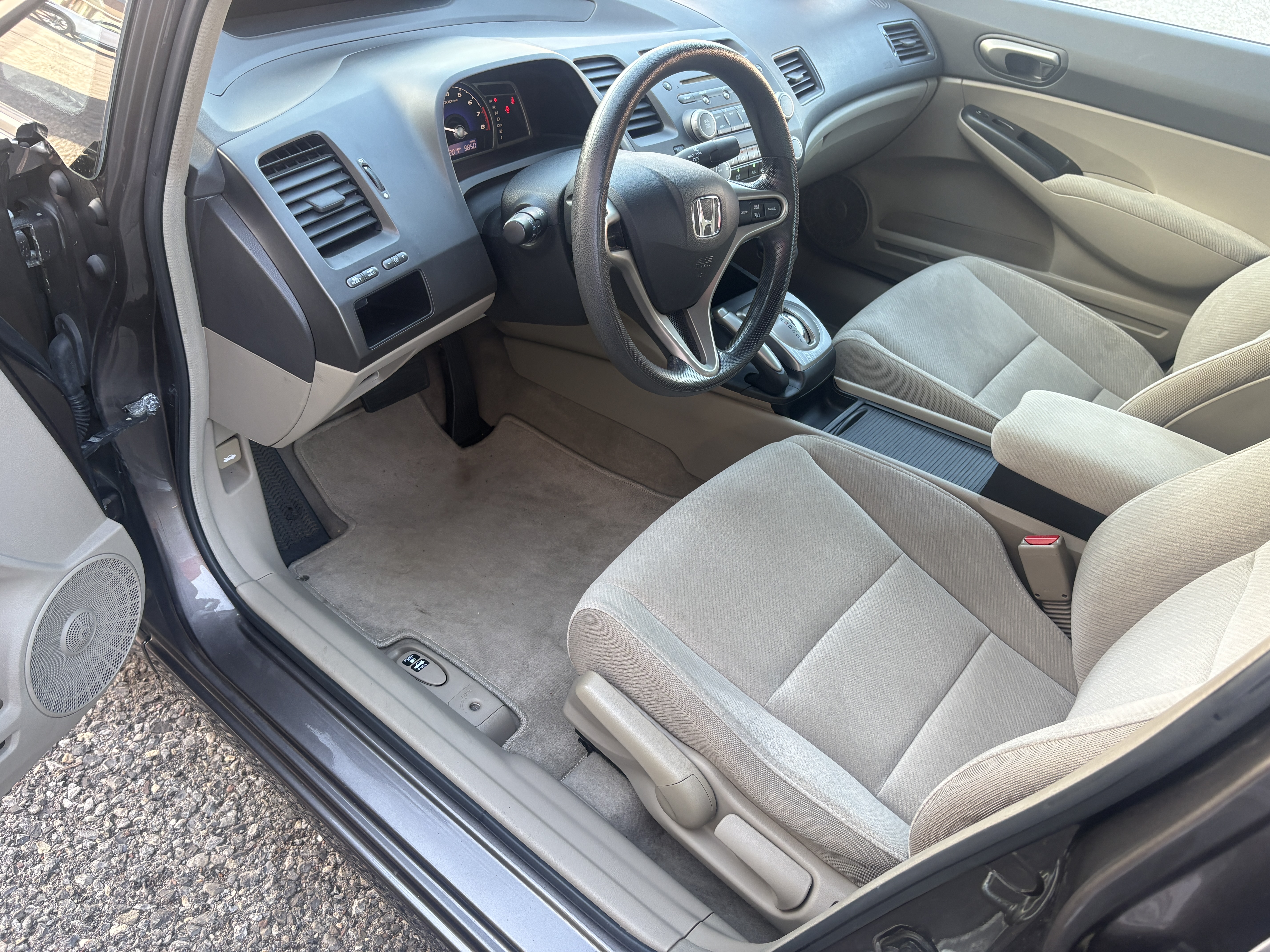 2010 Honda Civic LX - Photo 10
