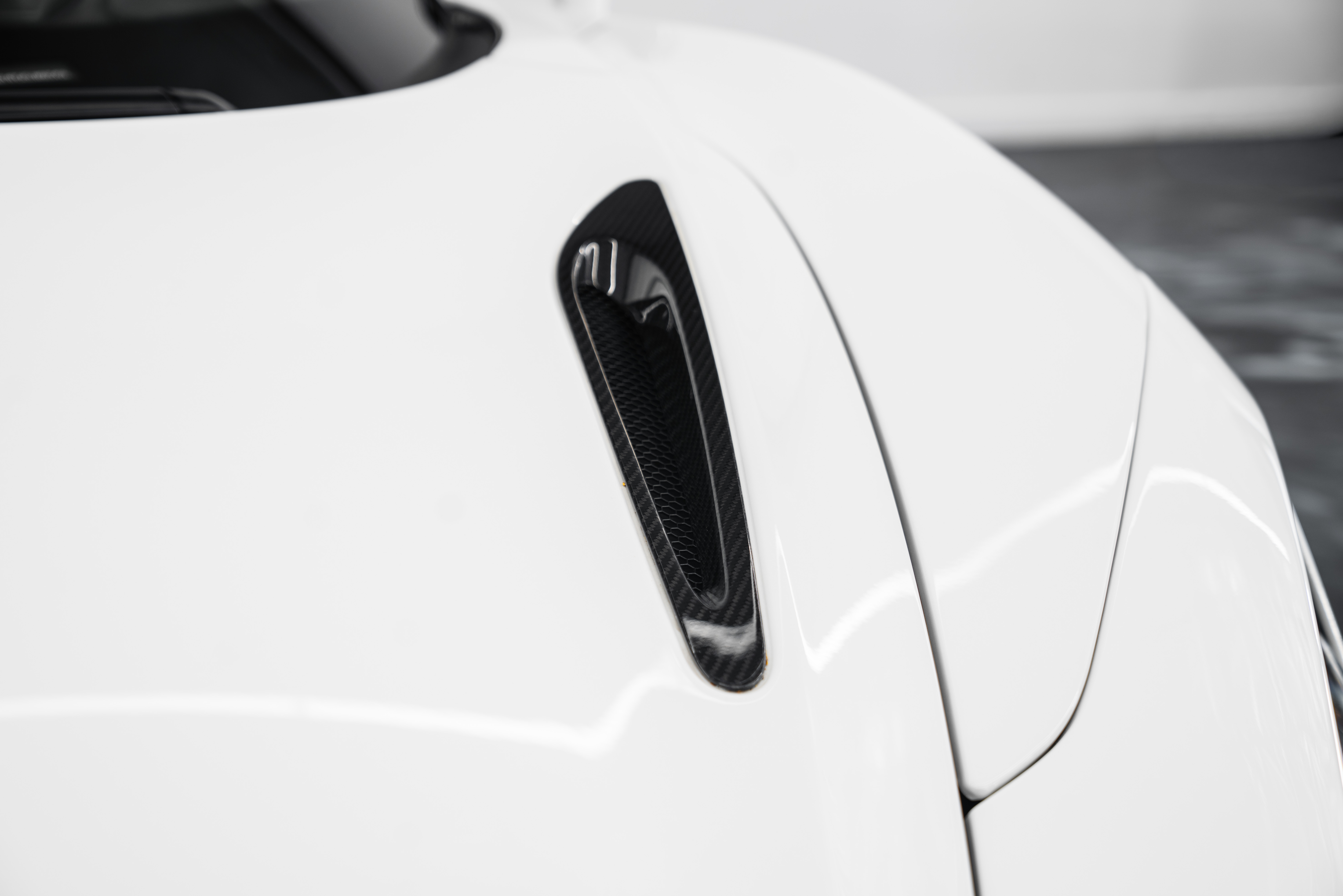 Used 2020 McLaren 720S Performance photo 35