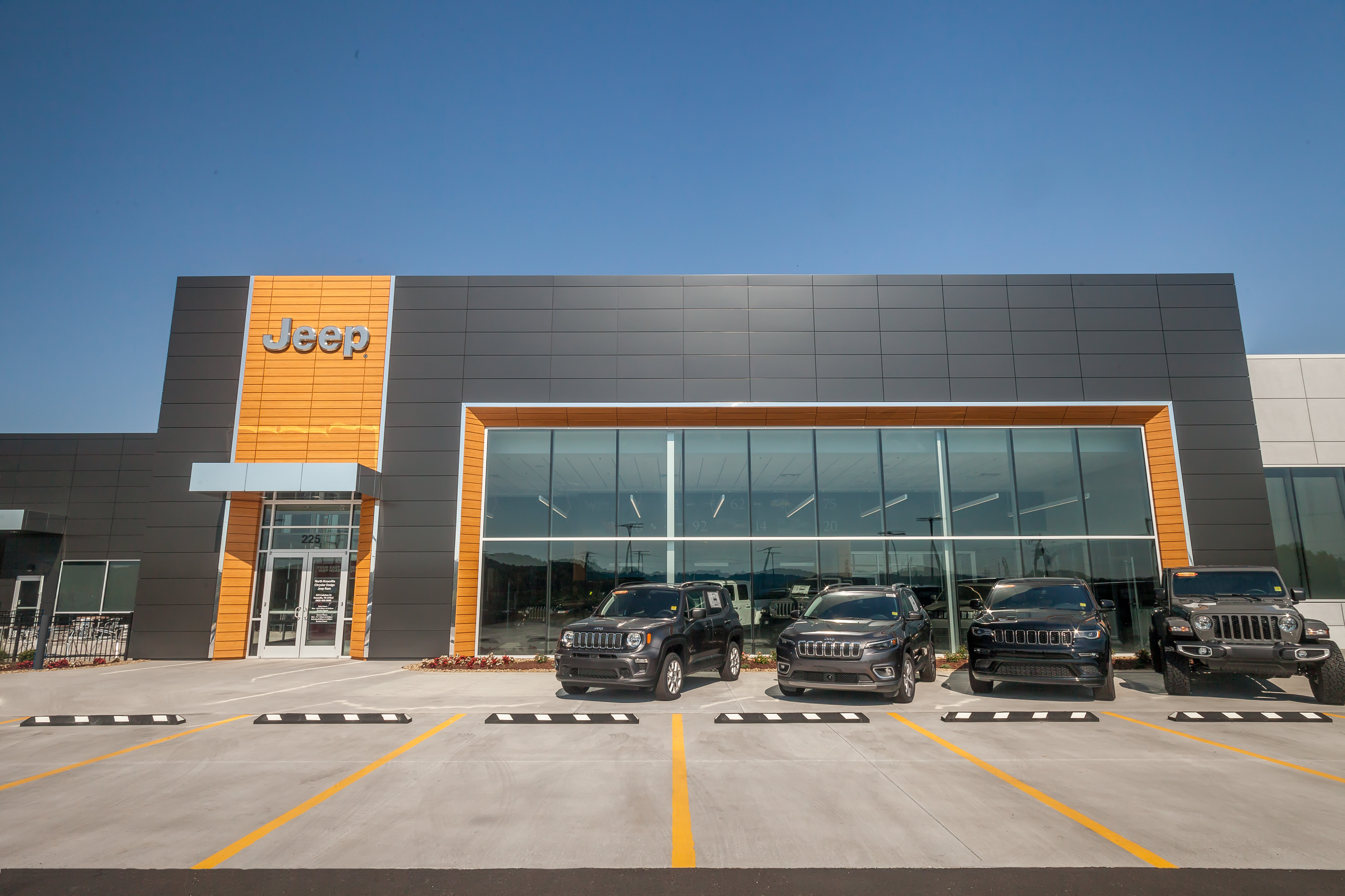 North Knoxville Chrysler Dodge Jeep Ram in Knoxville TN 326