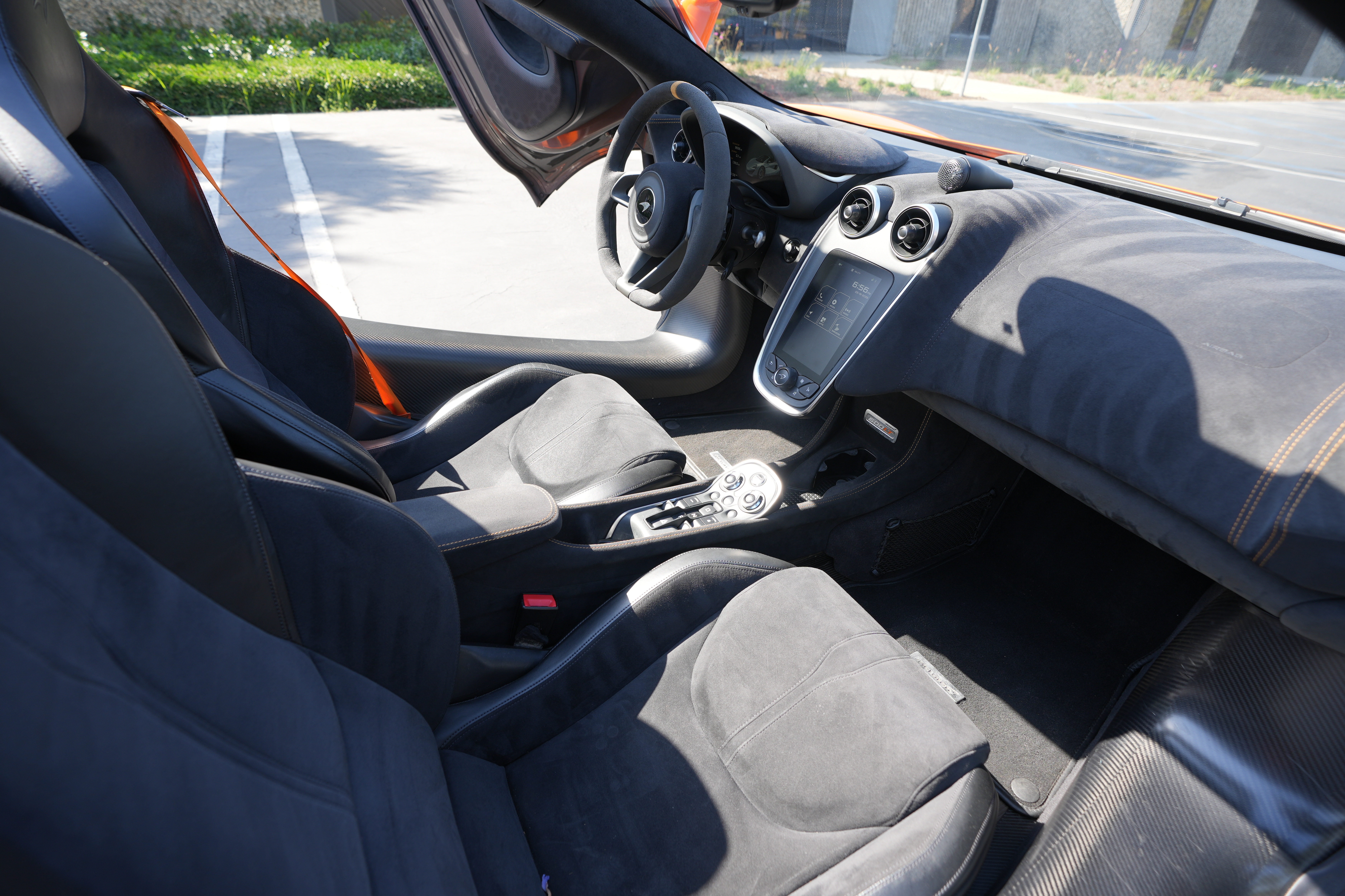 Used 2020 McLaren 600LT Spider photo 19
