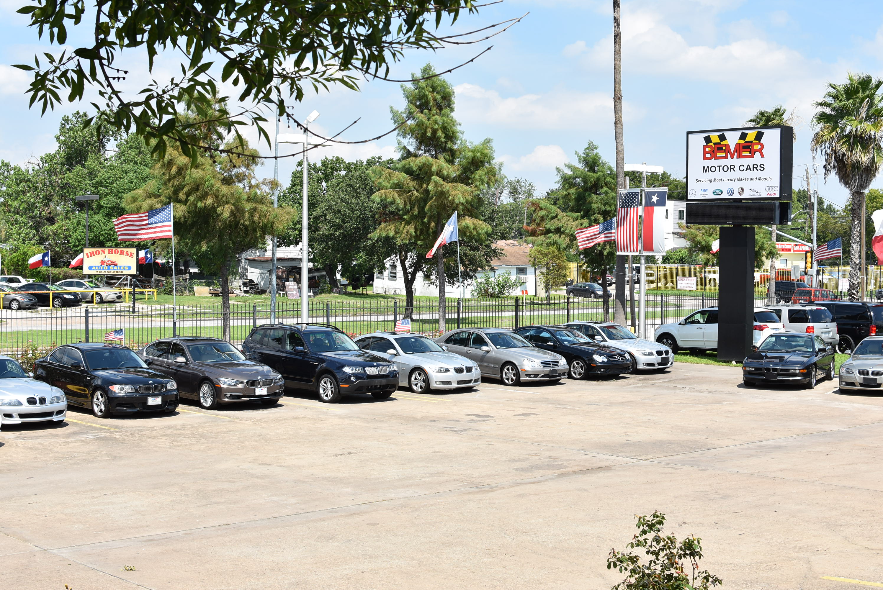 All Jaguar Dealers in Houston, TX 77019 – Autotrader