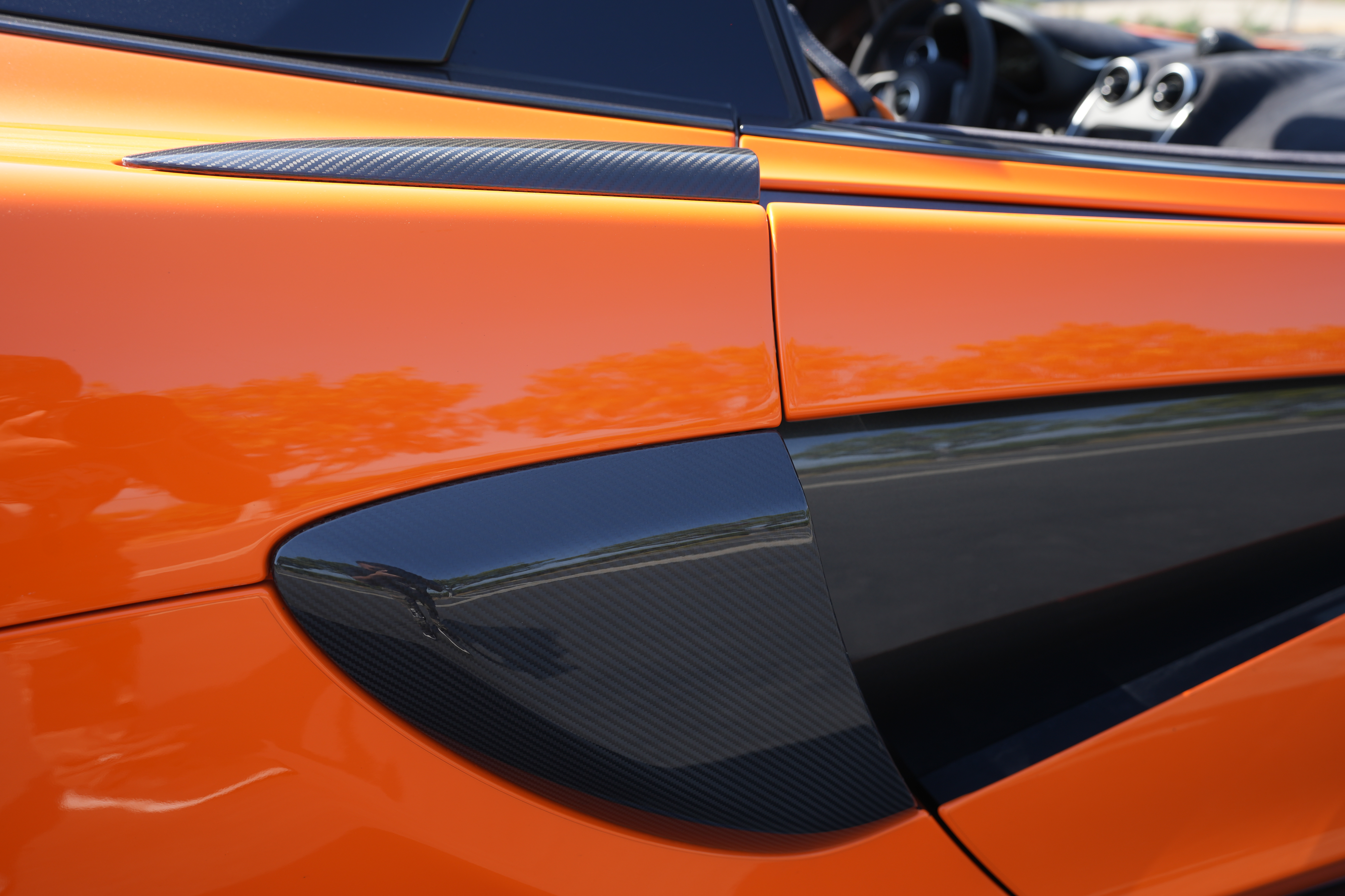 Used 2020 McLaren 600LT Spider photo 12