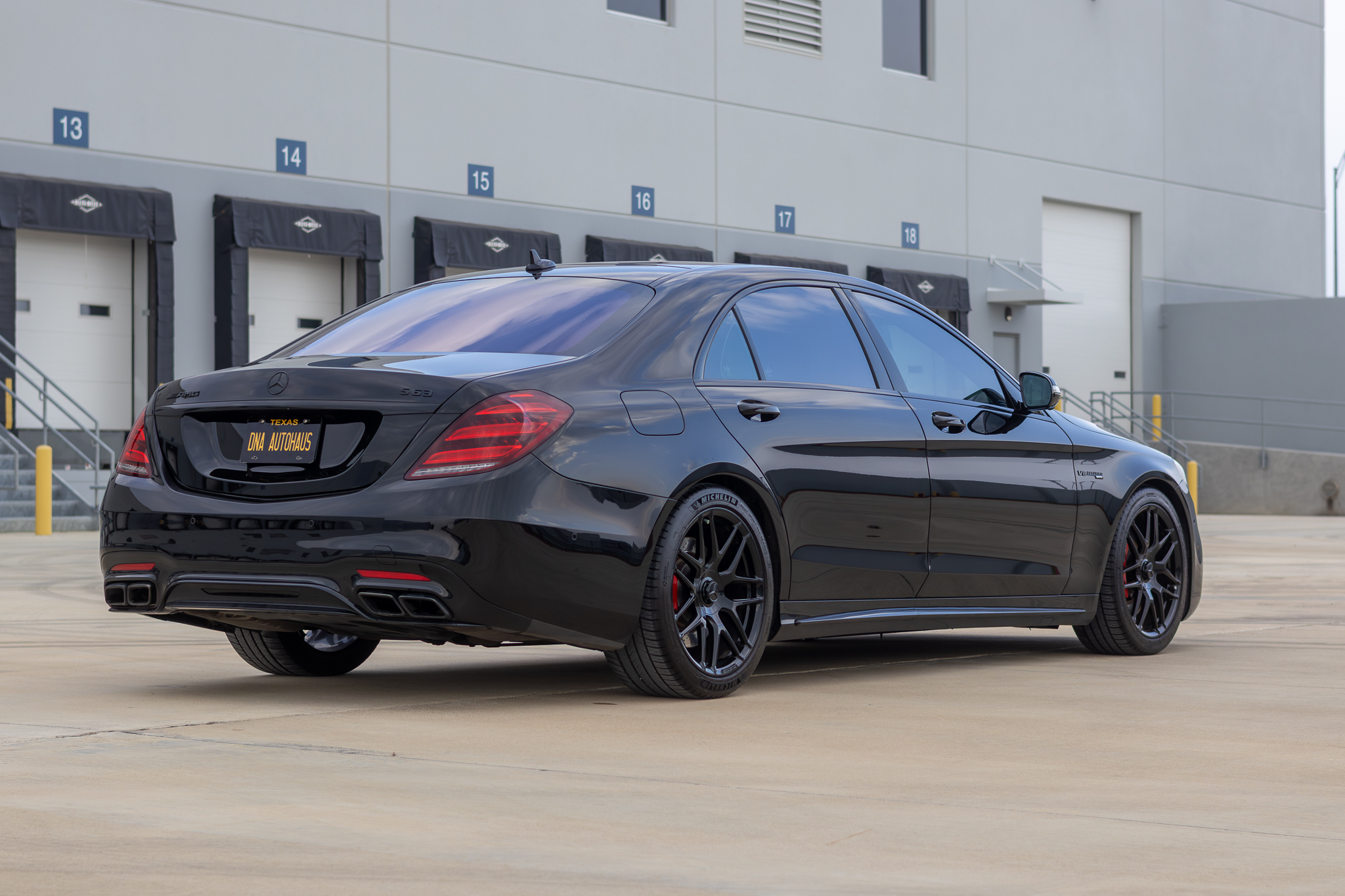 2020 Mercedes-Benz S-Class AMG S63 - Photo 7