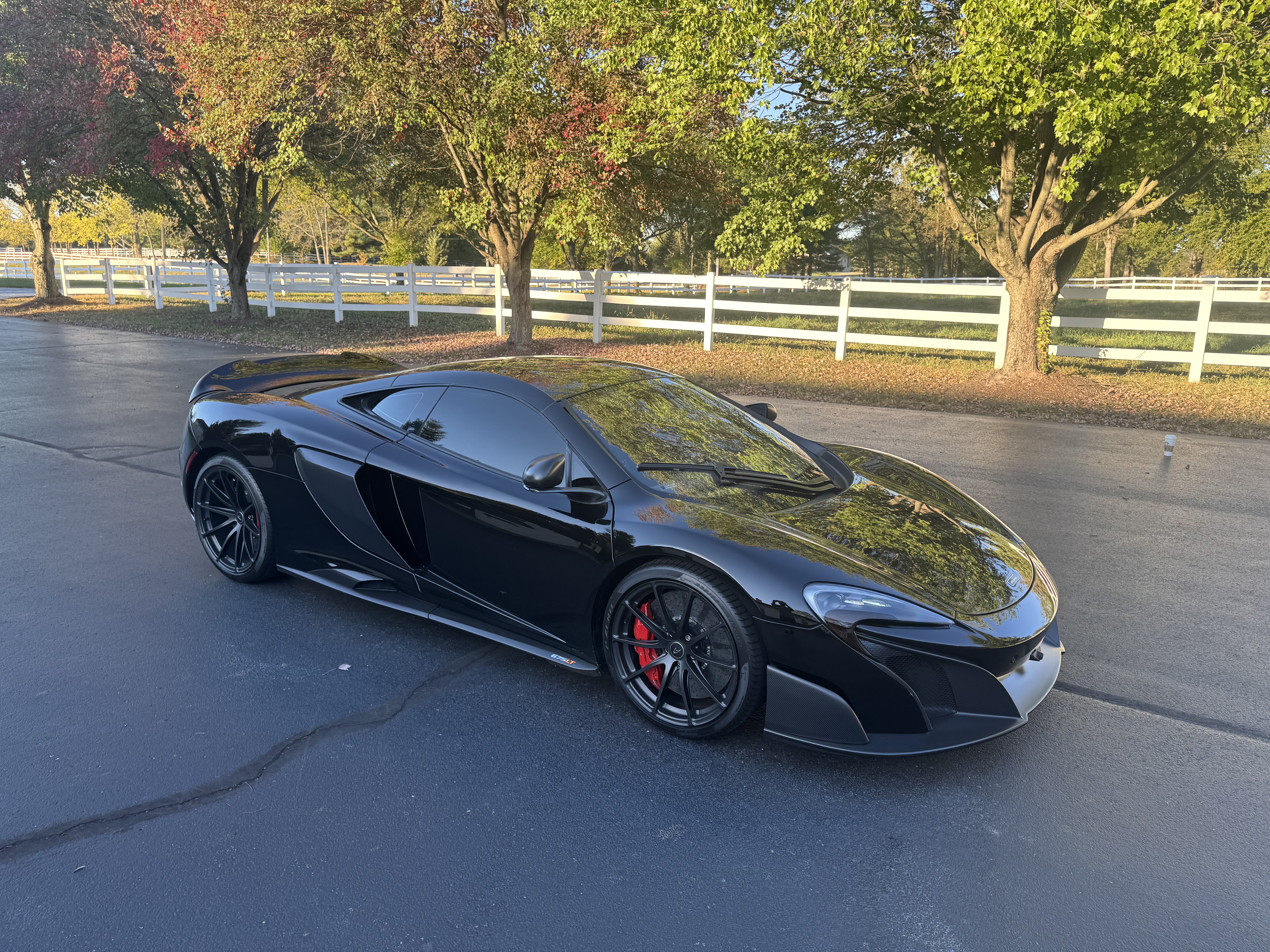 Used 2016 McLaren 675LT Coupe photo 2
