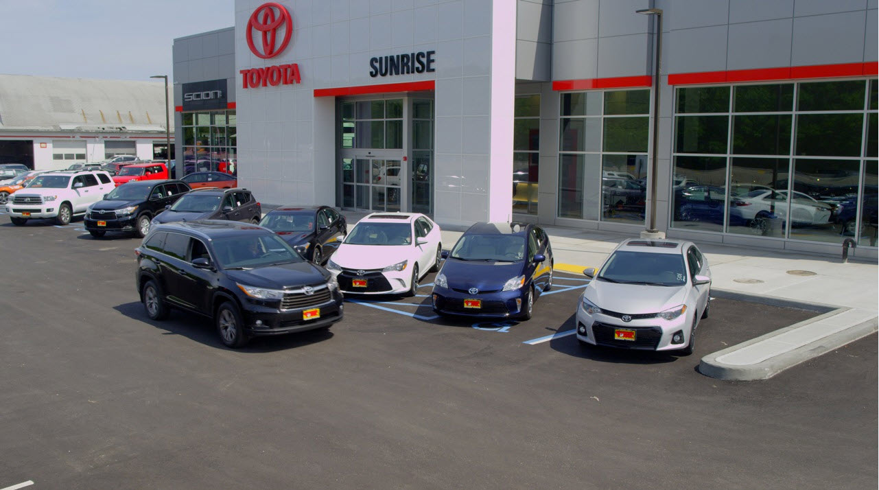 Sunrise Toyota in Oakdale, NY | Rated 5 Stars | Kelley Blue Book