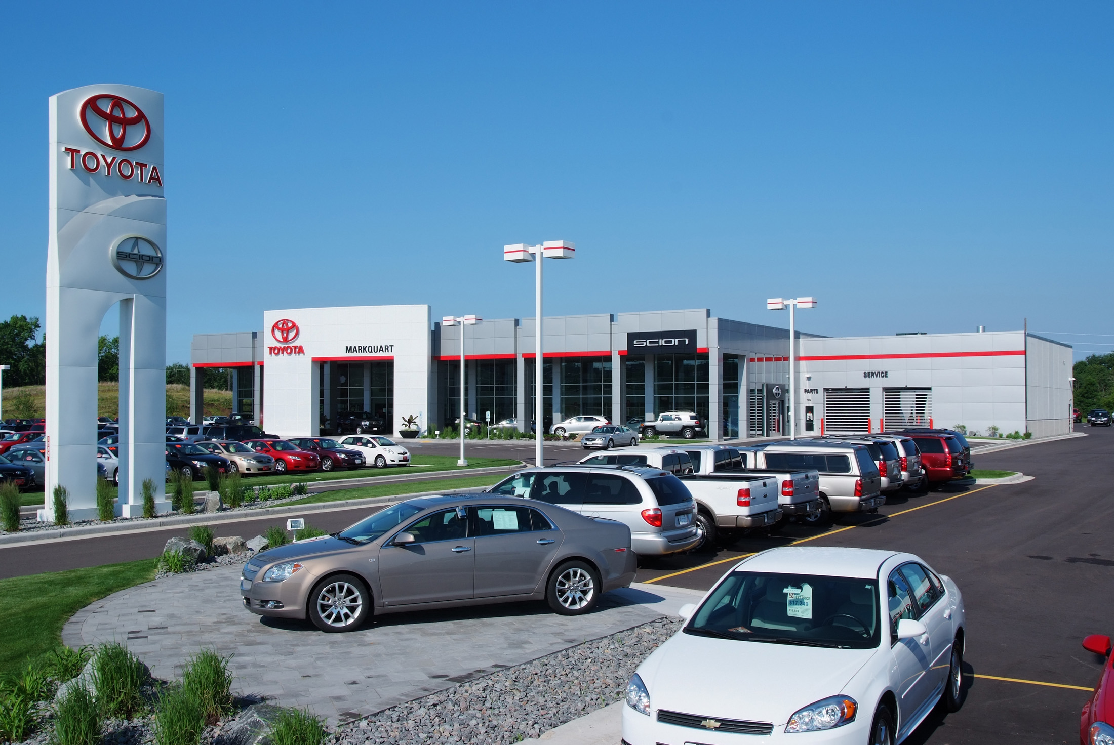 Markquart Toyota in Chippewa Falls, WI | Rated 5 Stars | Kelley Blue Book