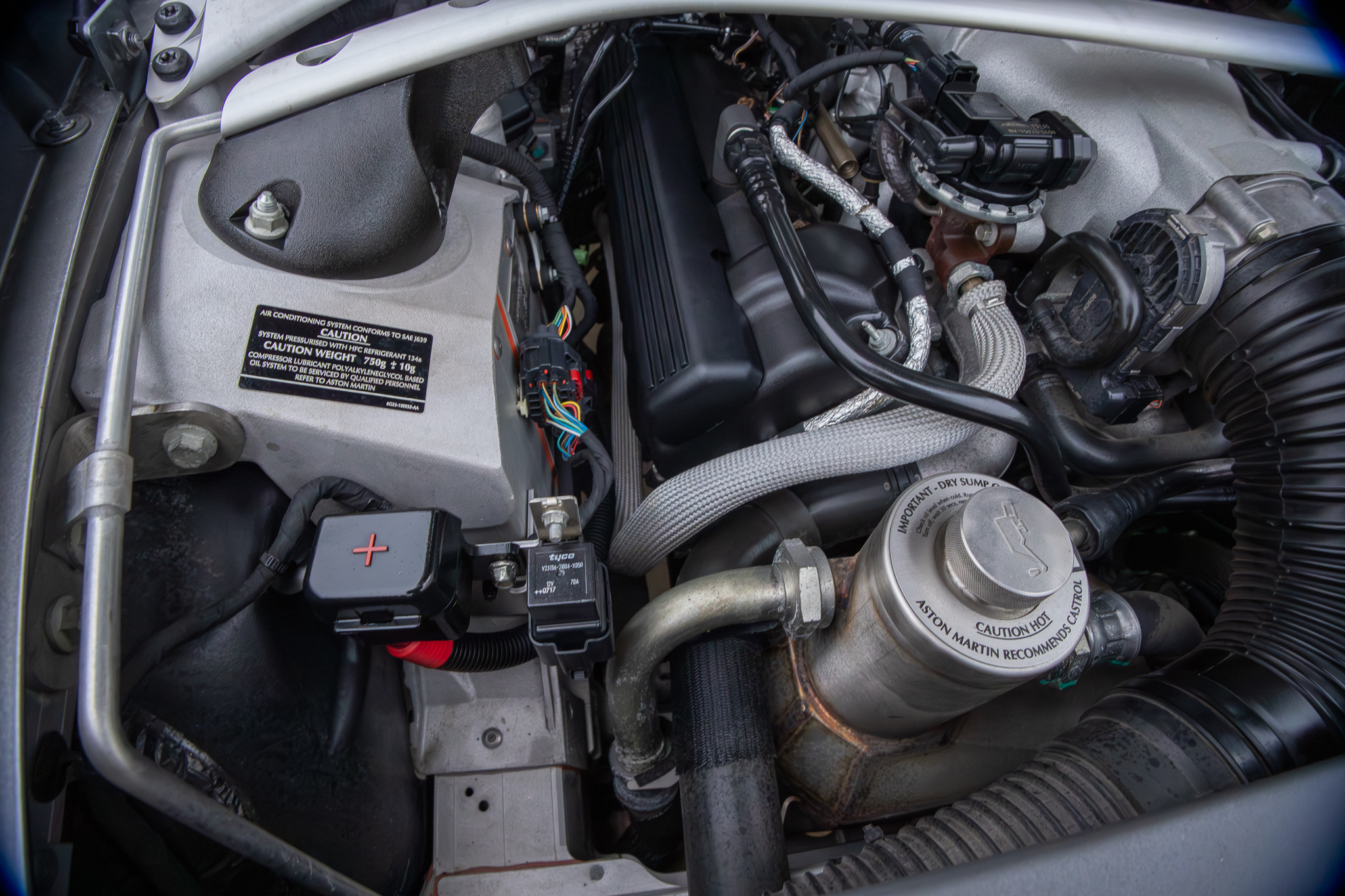 2008 Aston Martin V8 Vantage SPORTSHIFT Base - Photo 38