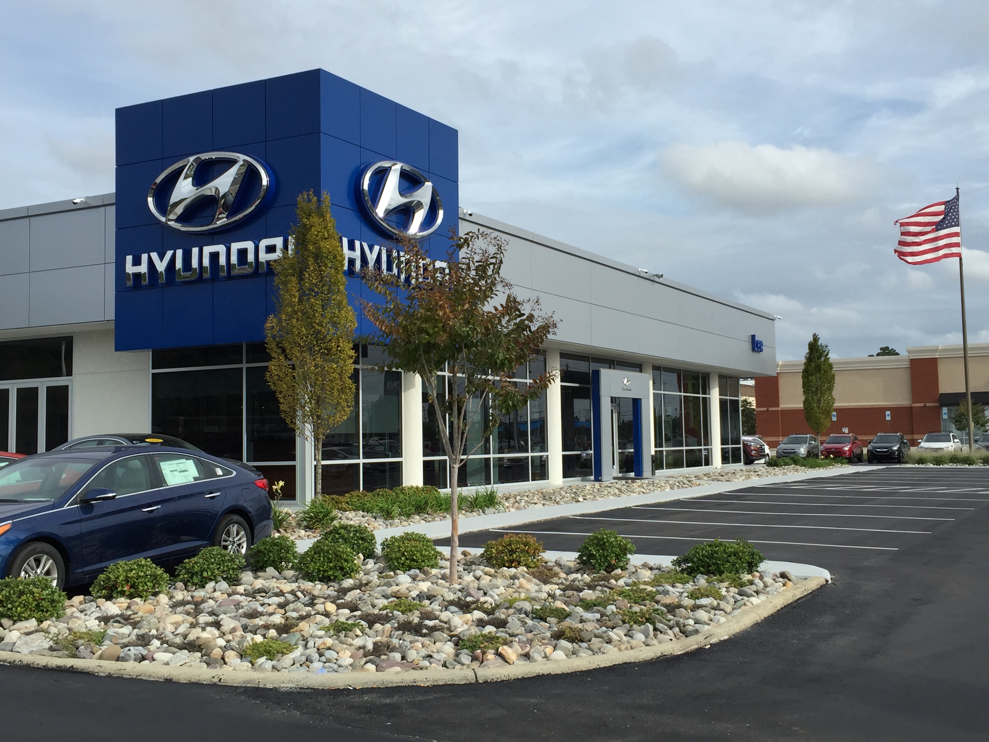 Lee Hyundai in Fayetteville, NC | Rated 4.7 Stars | Kelley Blue Book