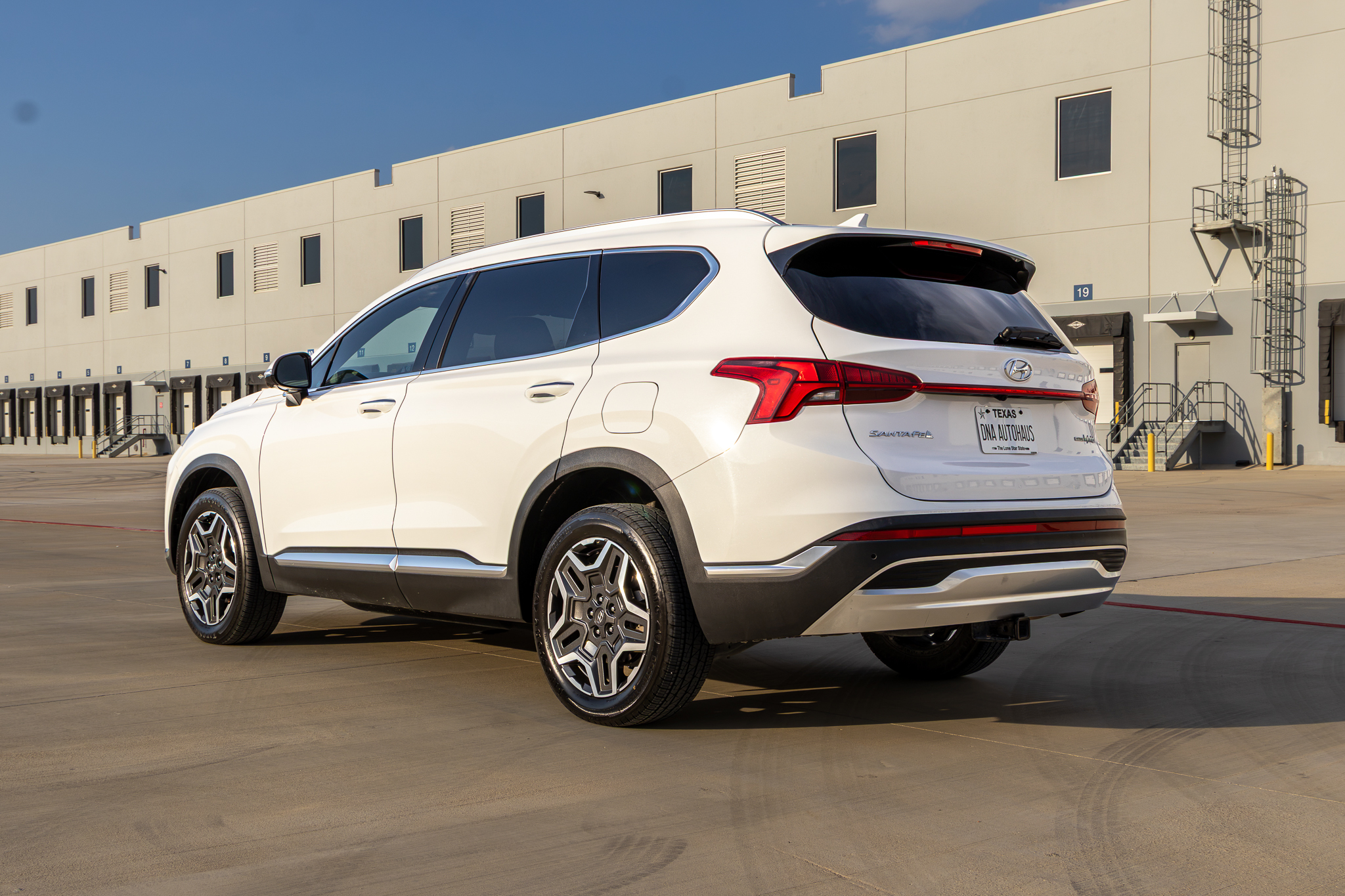 2023 Hyundai Santa Fe SEL Premium HEV - Photo 9