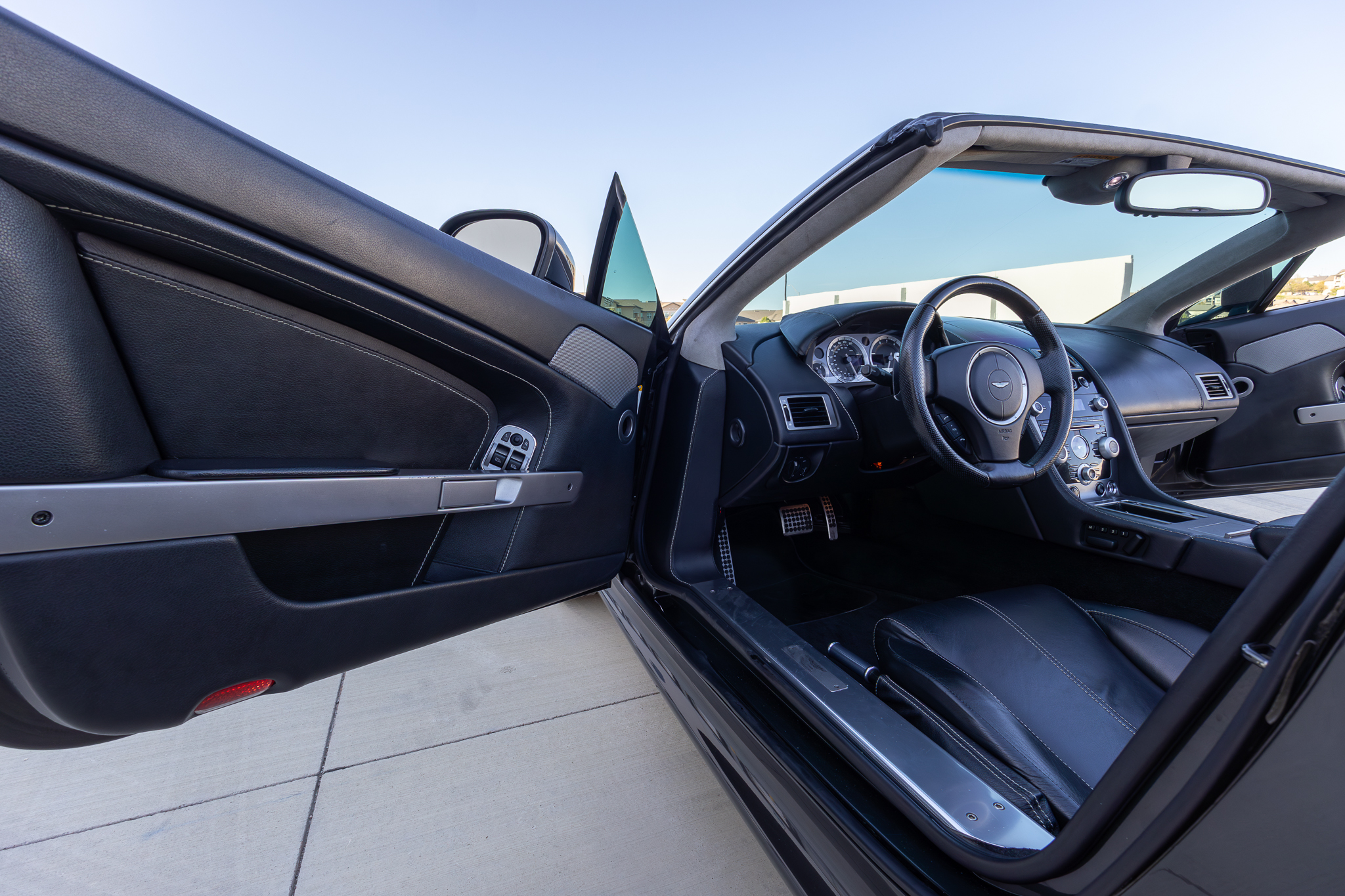 2010 Aston Martin V8 Vantage Base - Photo 26