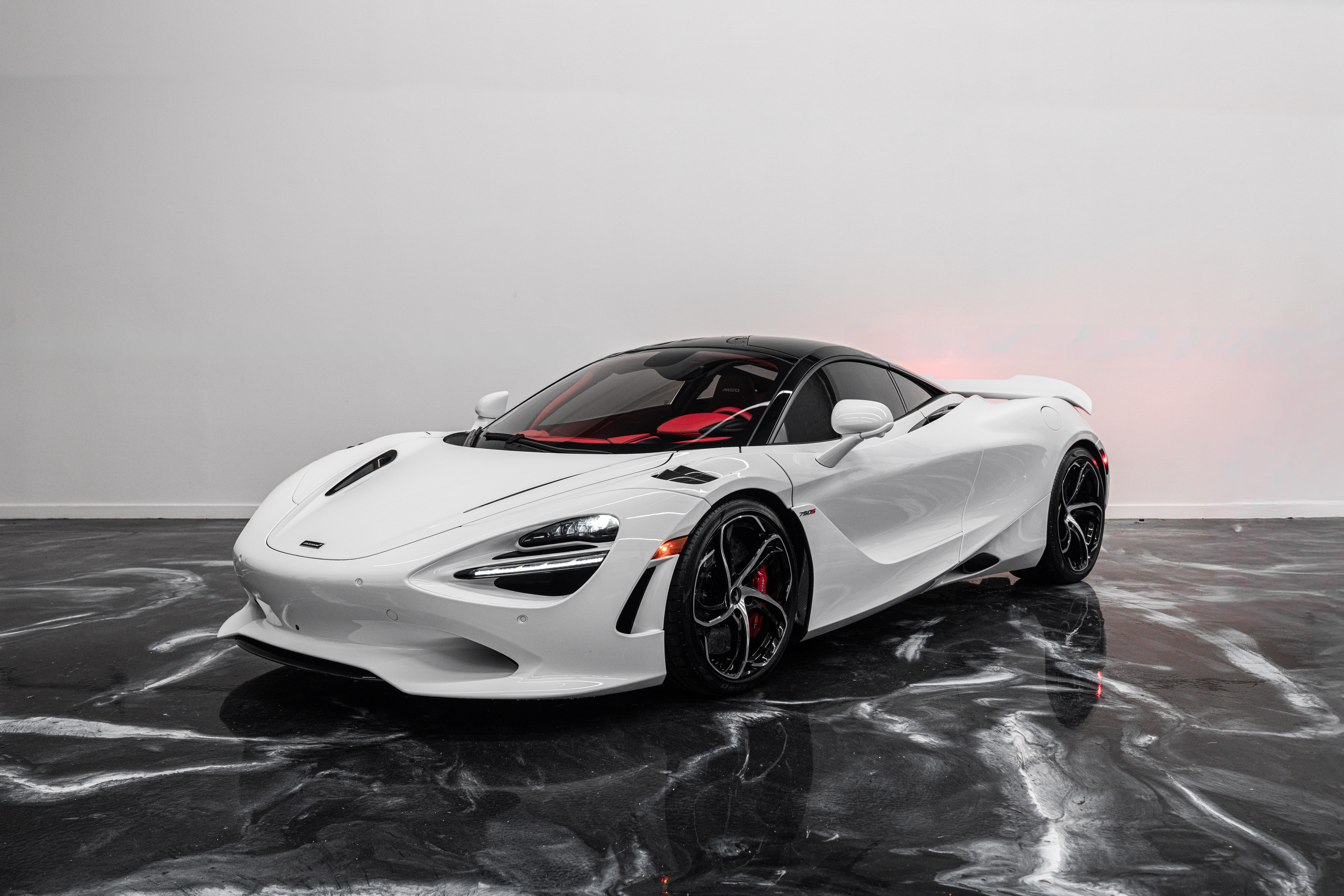 Used 2024 McLaren 750S UNAVAIL photo 9