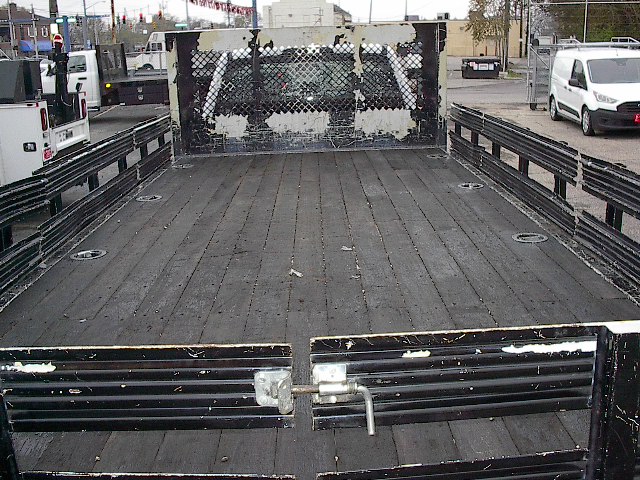 2017 Ford F-450 Super Duty Chassis Cab XL - Photo 7