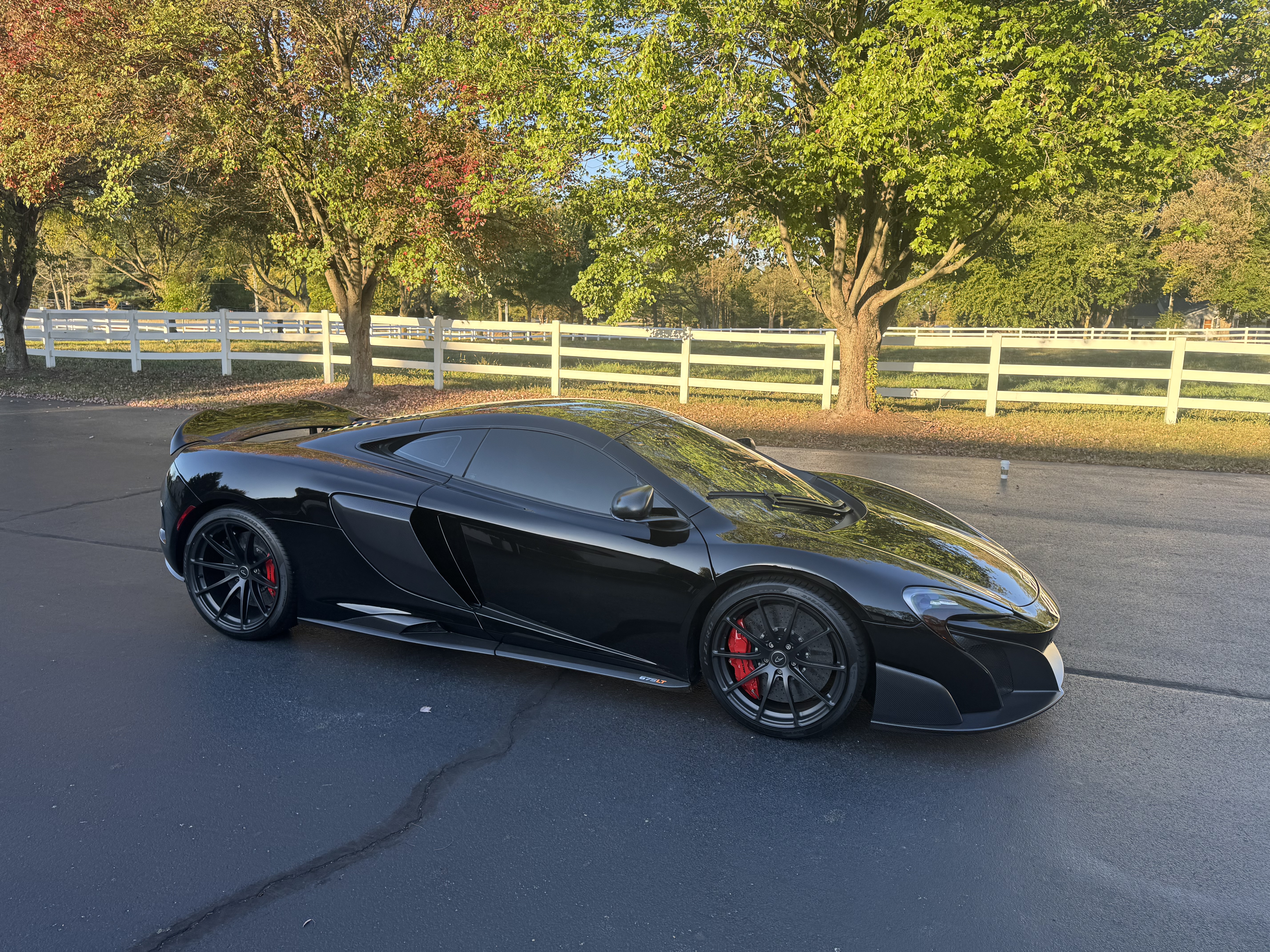 Used 2016 McLaren 675LT Coupe photo 7