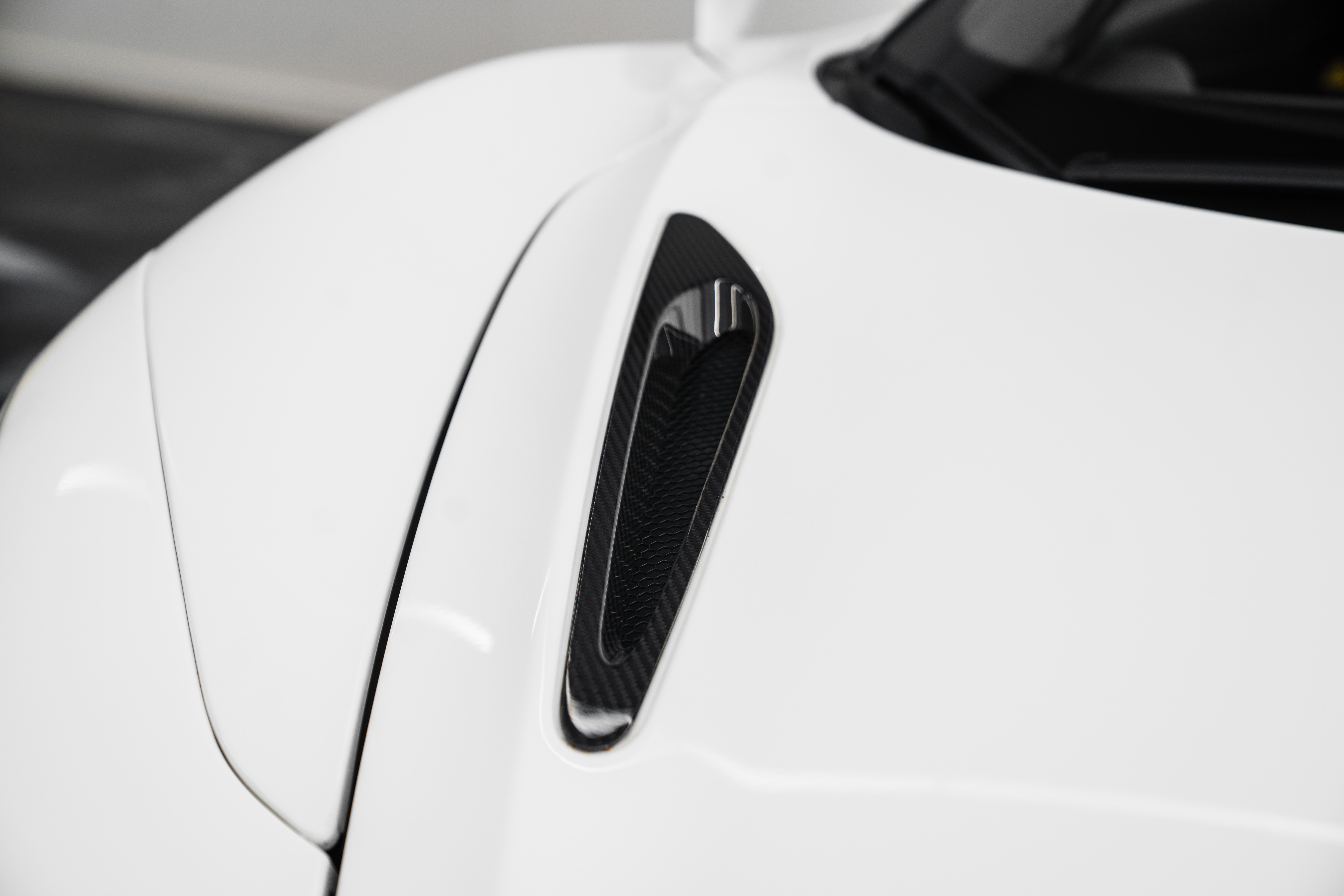 Used 2020 McLaren 720S Performance photo 34