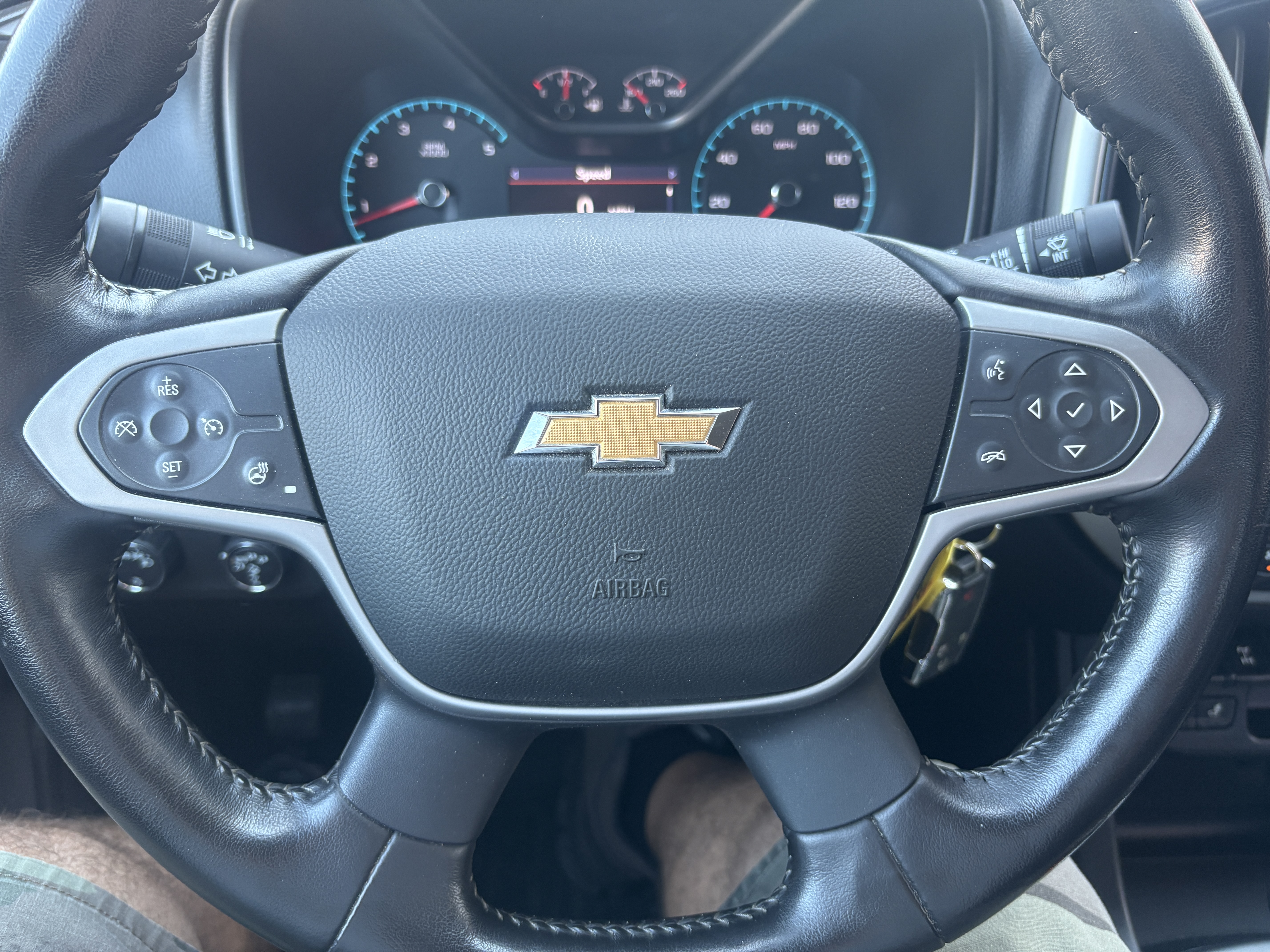 2021 Chevrolet Colorado ZR2 - Photo 18
