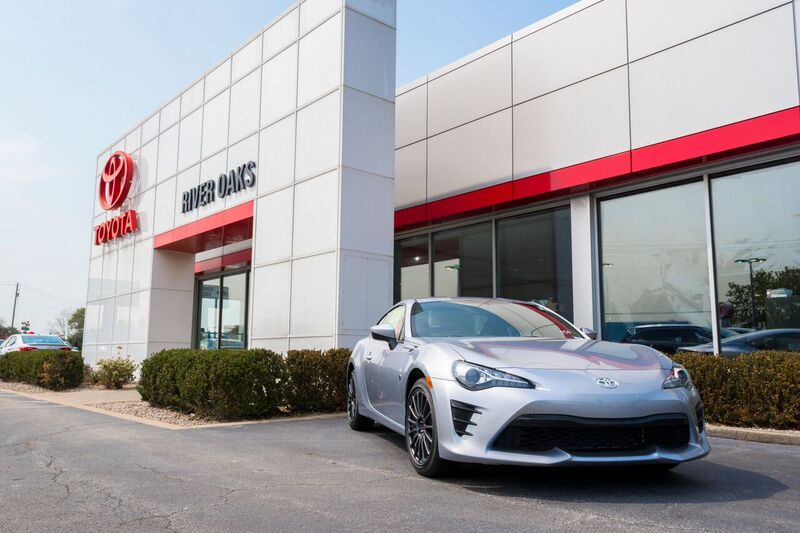 Advantage Toyota of River Oaks in Calumet city, IL Rated 4.7 Stars