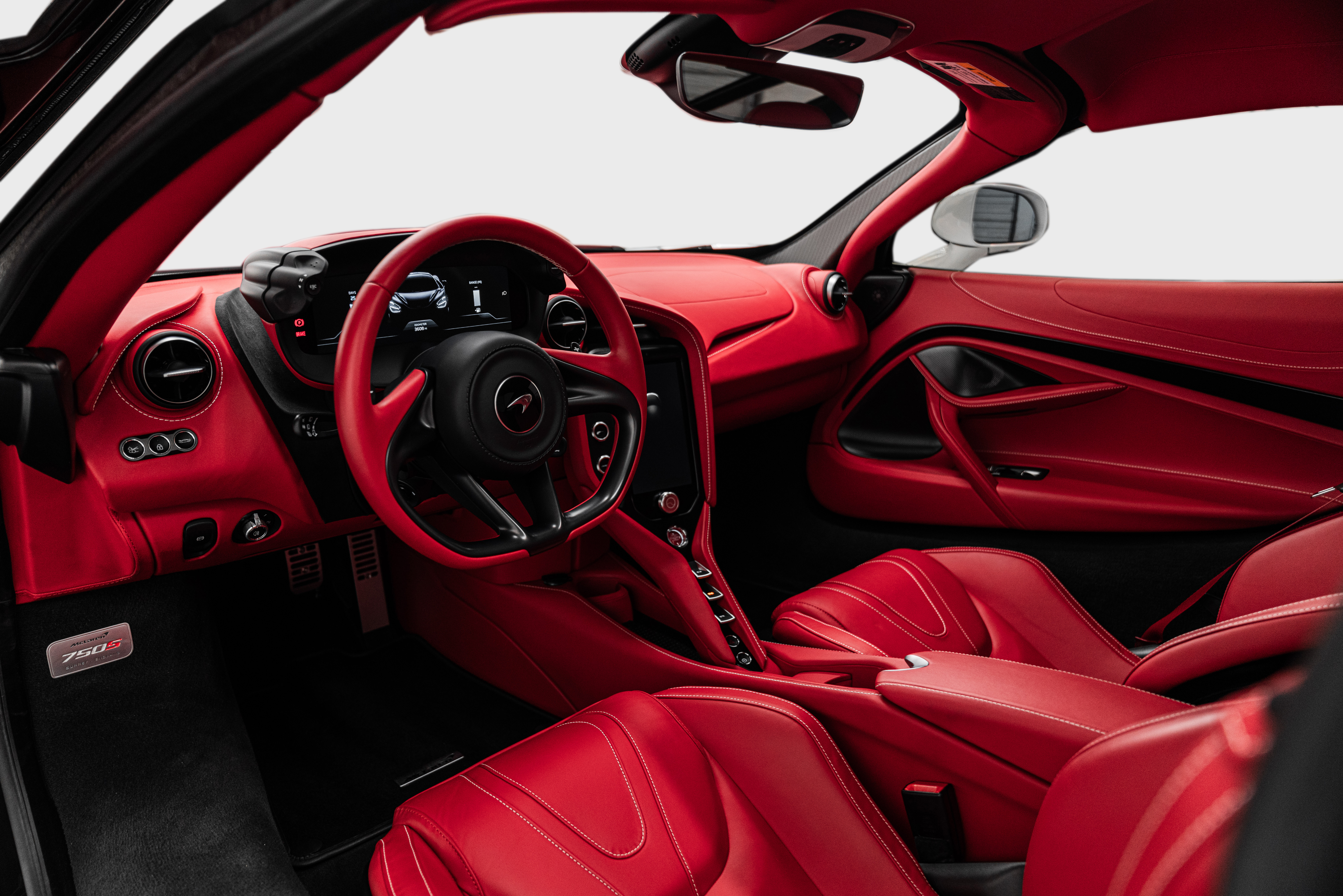 Used 2024 McLaren 750S UNAVAIL photo 13