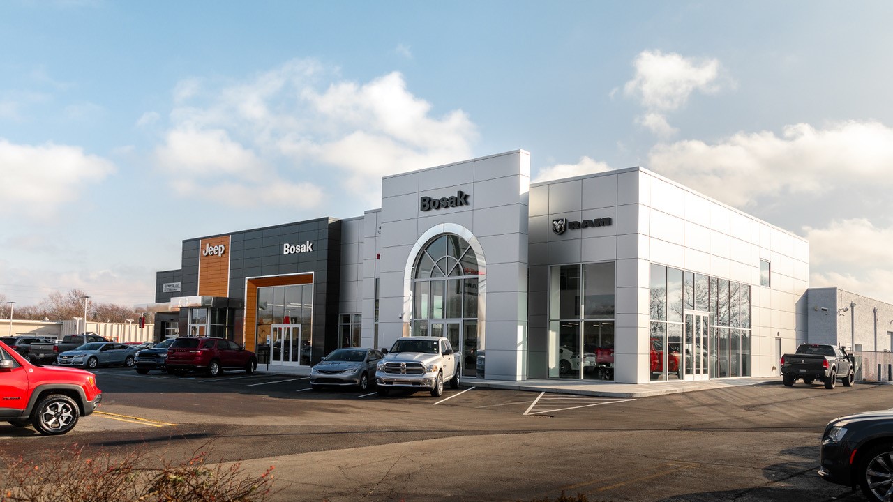 Bosak Chrysler Jeep Dodge in Merrillville, IN 323 Cars Available