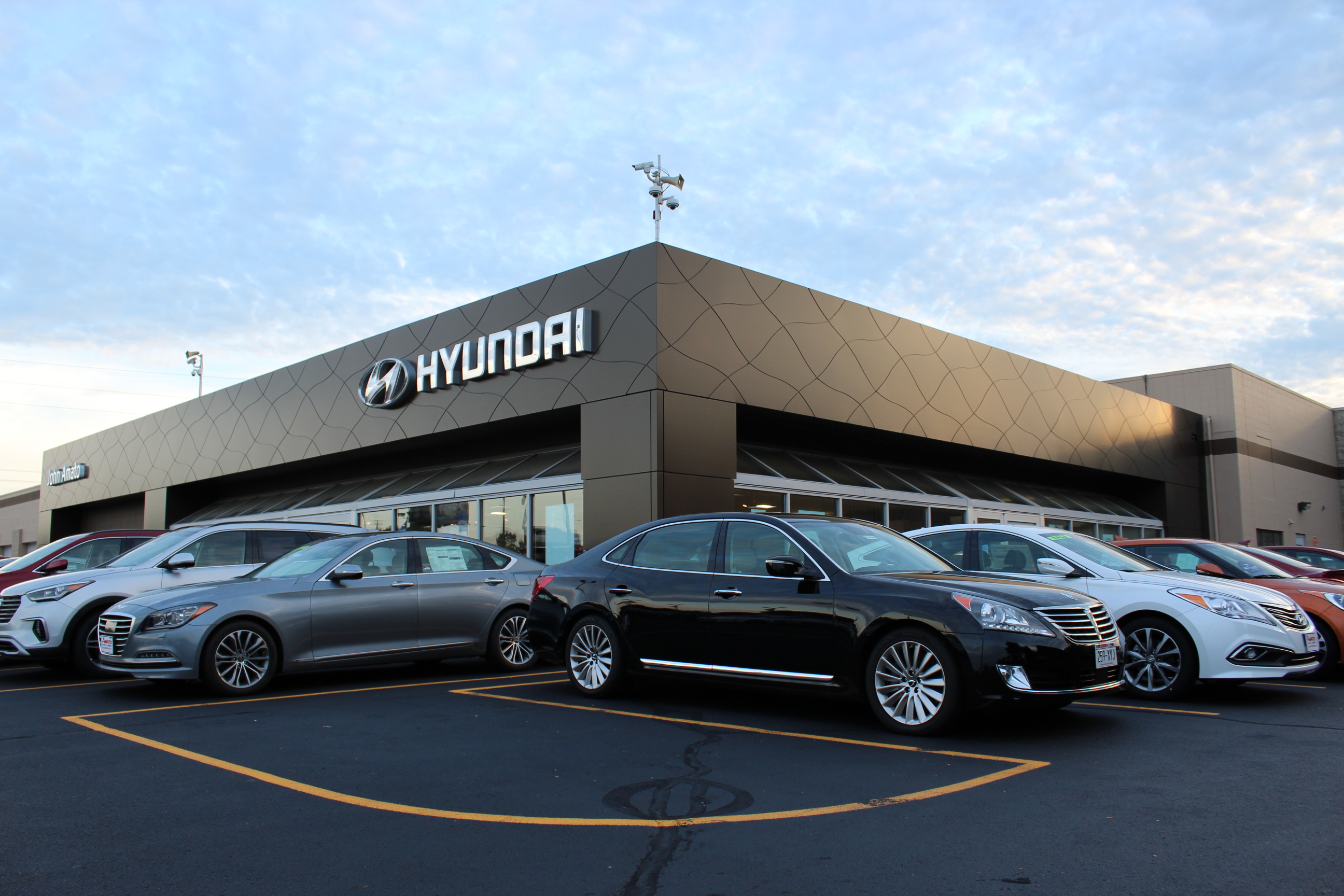 John Amato Hyundai in Menomonee falls, WI | Rated 4.6 Stars | Kelley ...