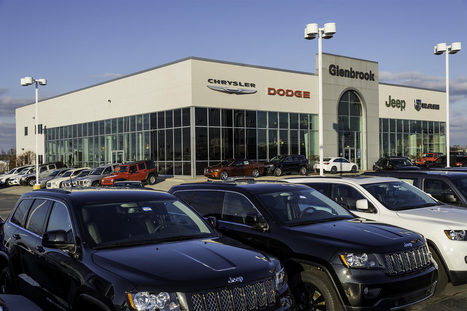 Glenbrook Dodge Chrysler Jeep Ram FIAT Alfa Romeo in Fort wayne, IN