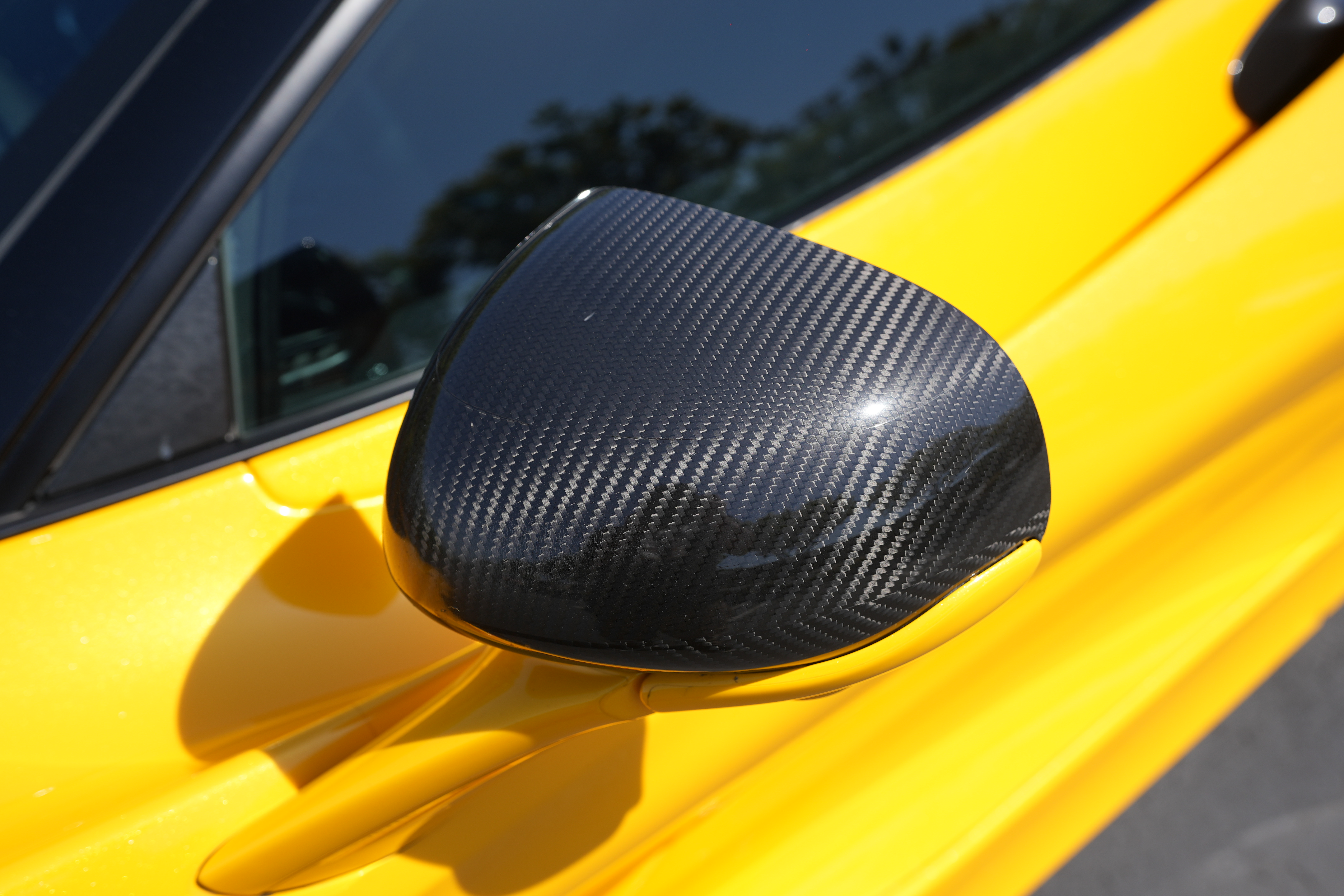 Used 2018 McLaren 720S Performance photo 12