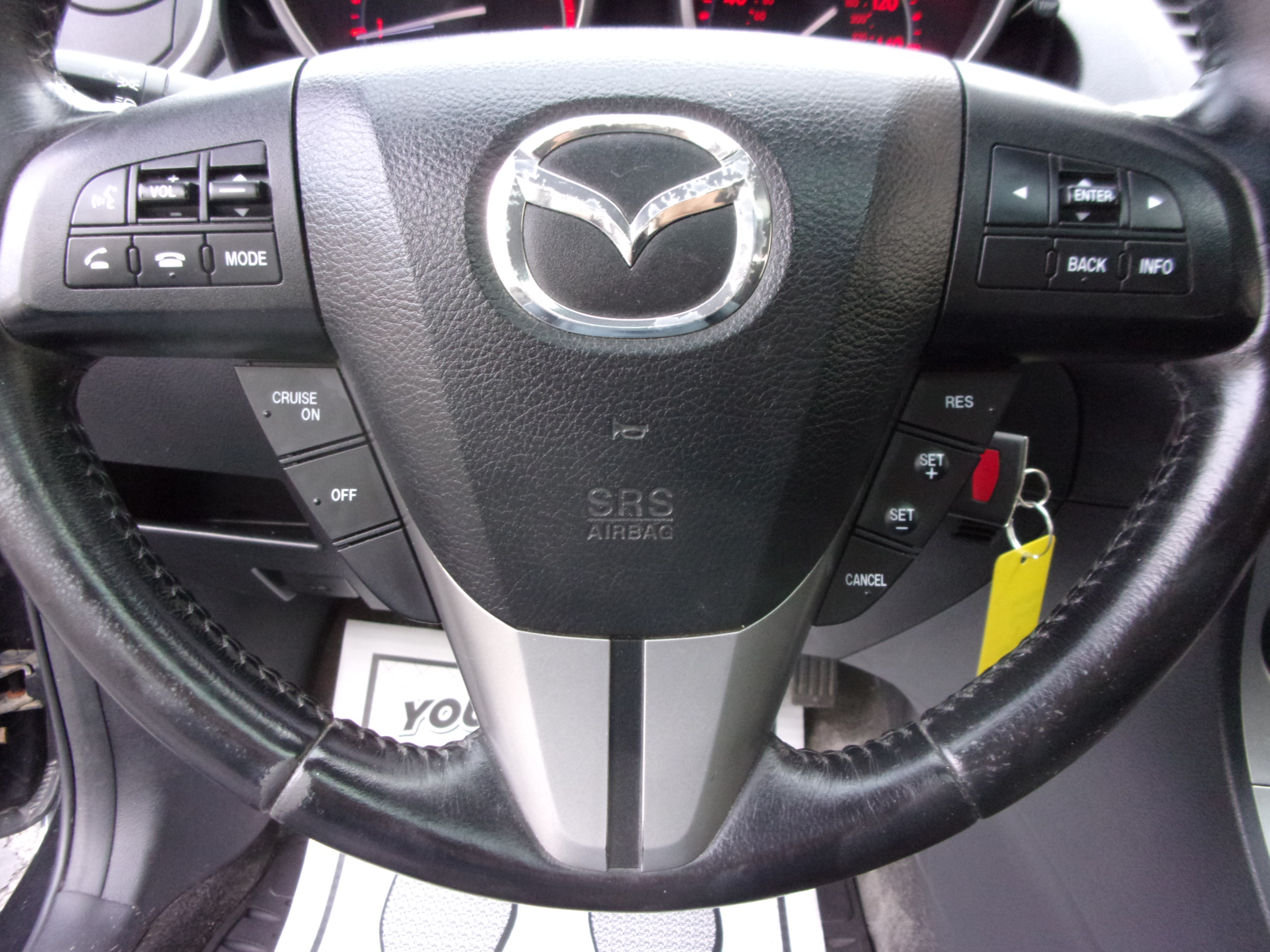 2010 Mazda MAZDA3 s Sport - Photo 11