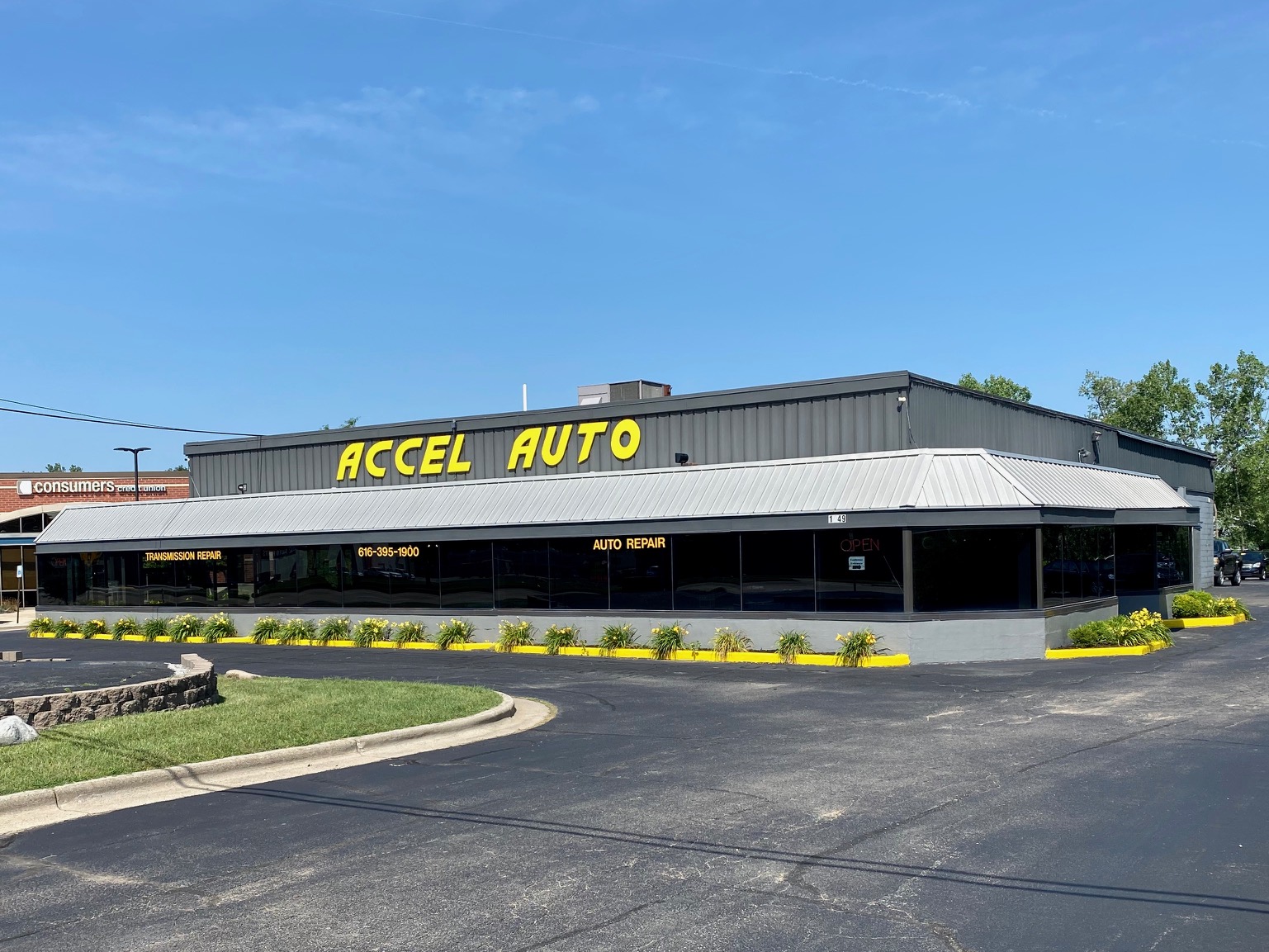 Accel Auto Sales in Holland, MI 12 Cars Available Autotrader