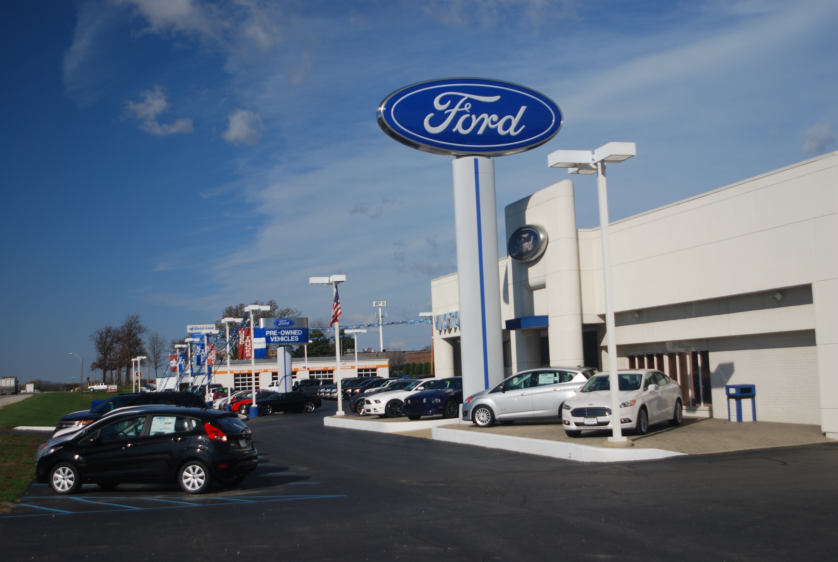 Victor Ford in Wauconda, IL Rated 4.8 Stars Kelley Blue Book