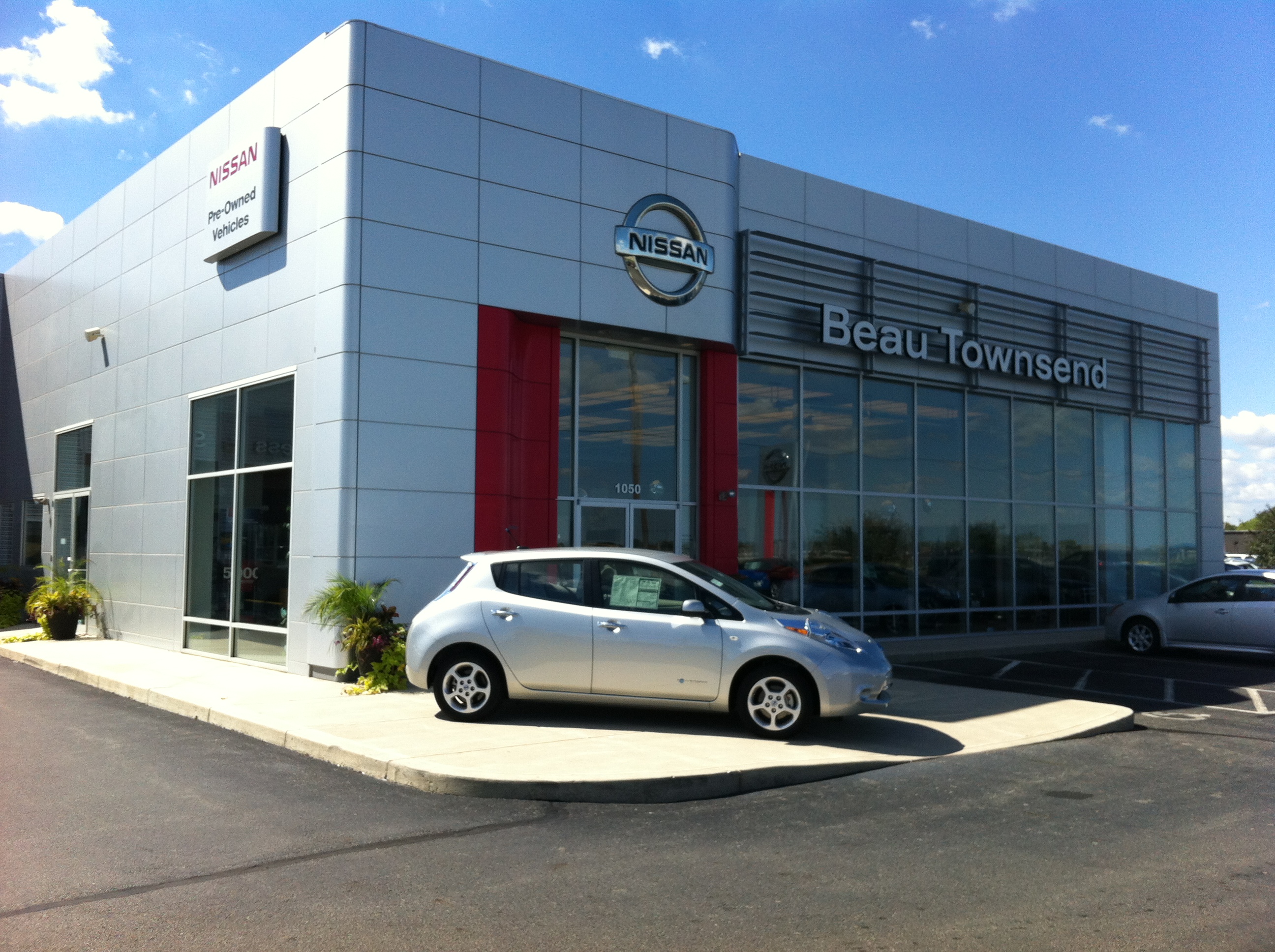 Beau Townsend Nissan in Vandalia, OH | Rated 4.7 Stars | Kelley Blue Book