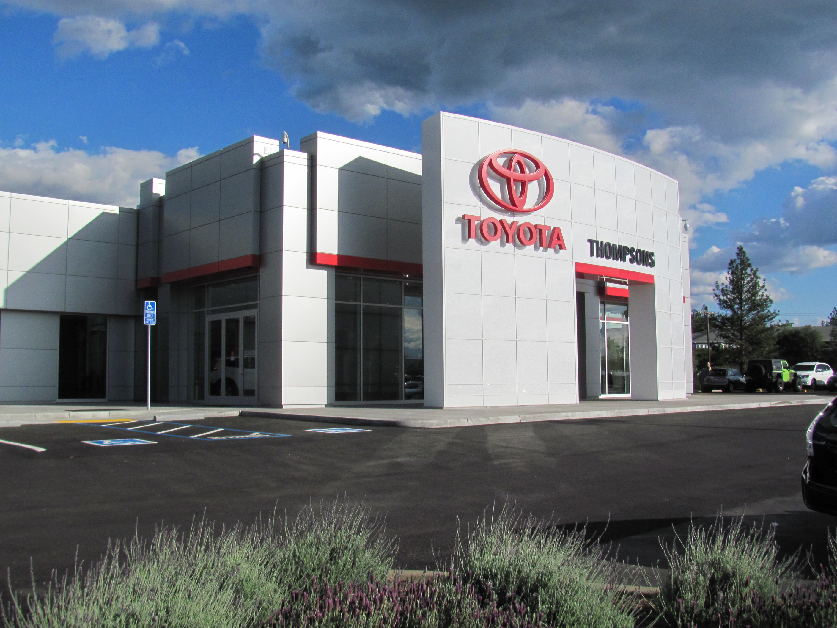 Thompsons Toyota in Placerville, CA Rated 4.7 Stars Kelley Blue Book
