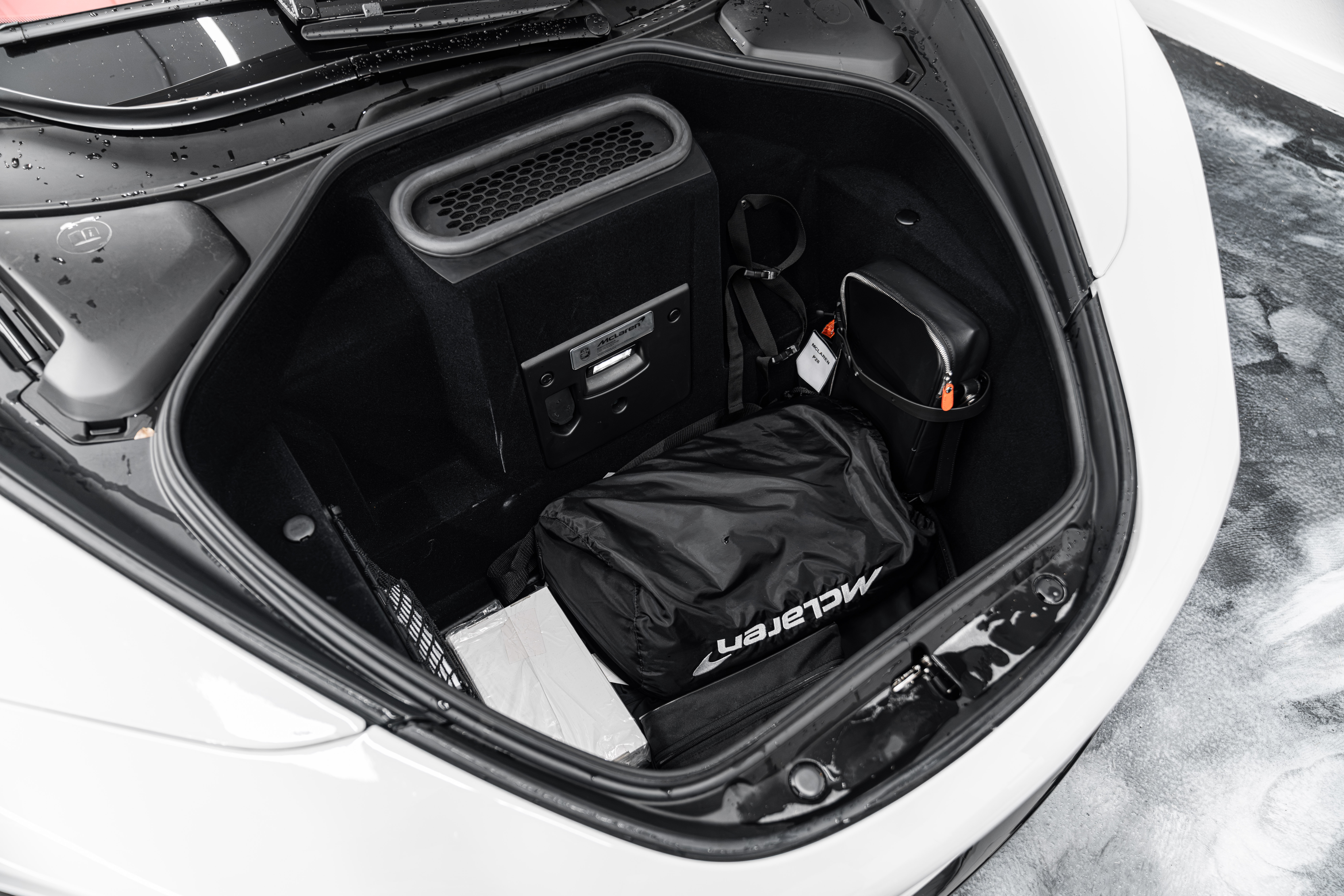 Used 2024 McLaren 750S UNAVAIL photo 36