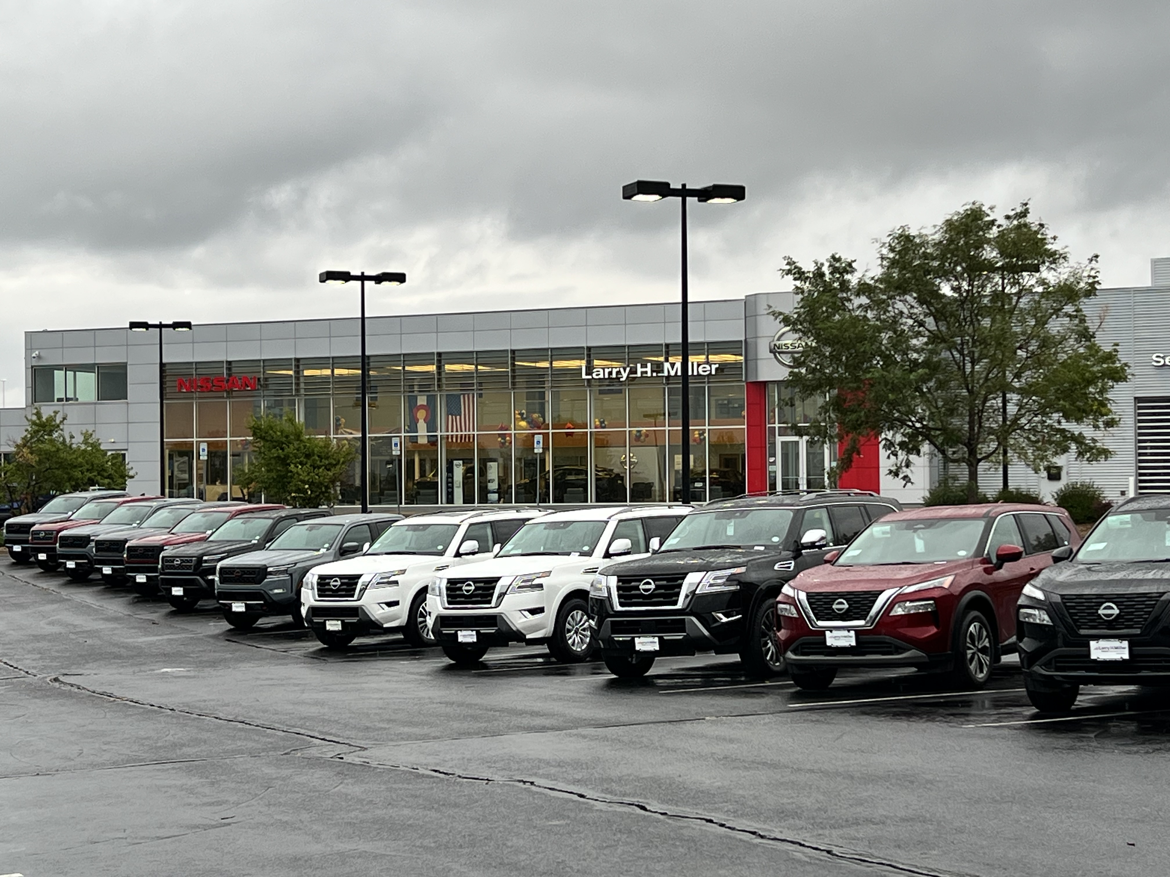 Larry H. Miller Nissan Highlands Ranch in Highlands Ranch, CO 339