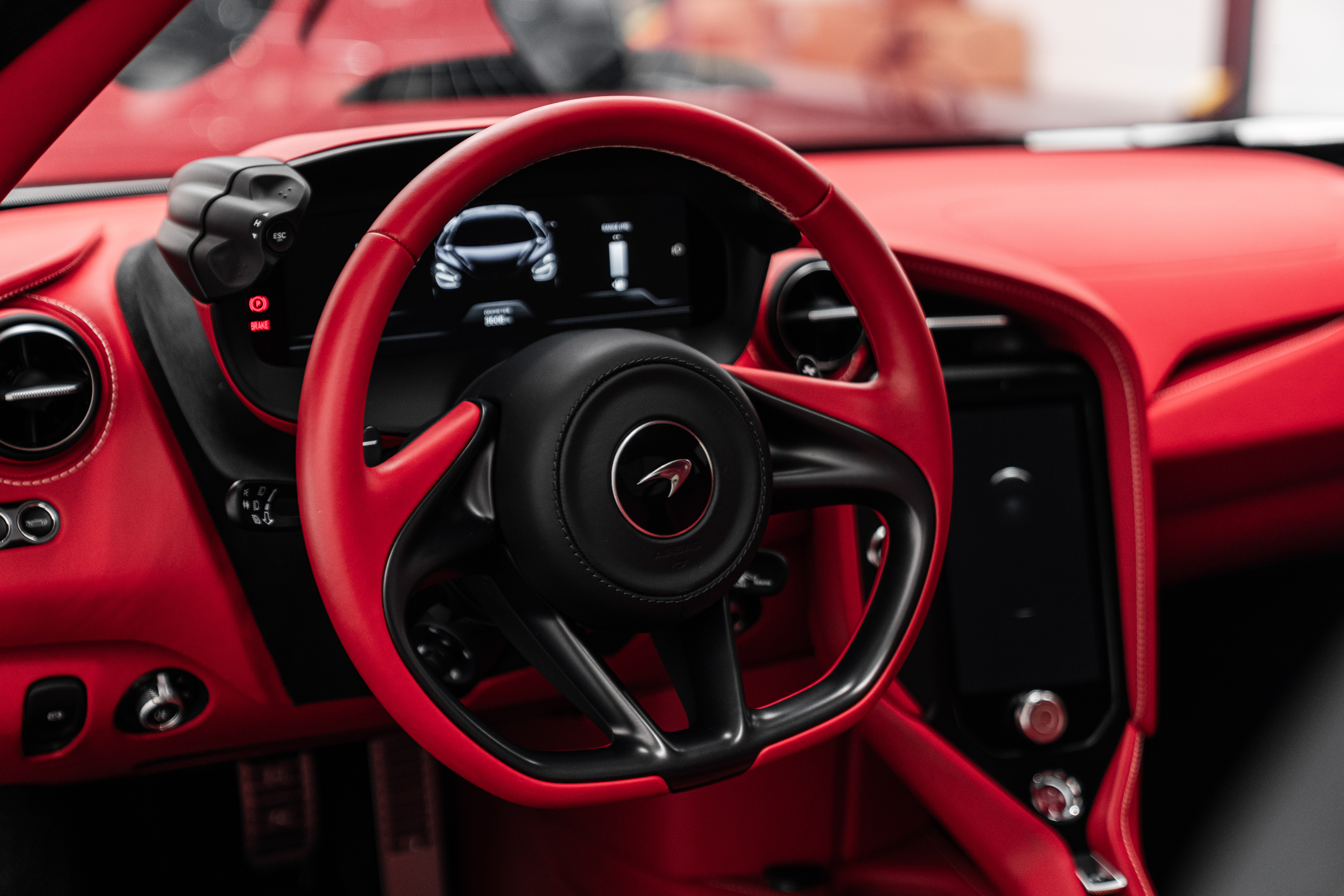 Used 2024 McLaren 750S UNAVAIL photo 14