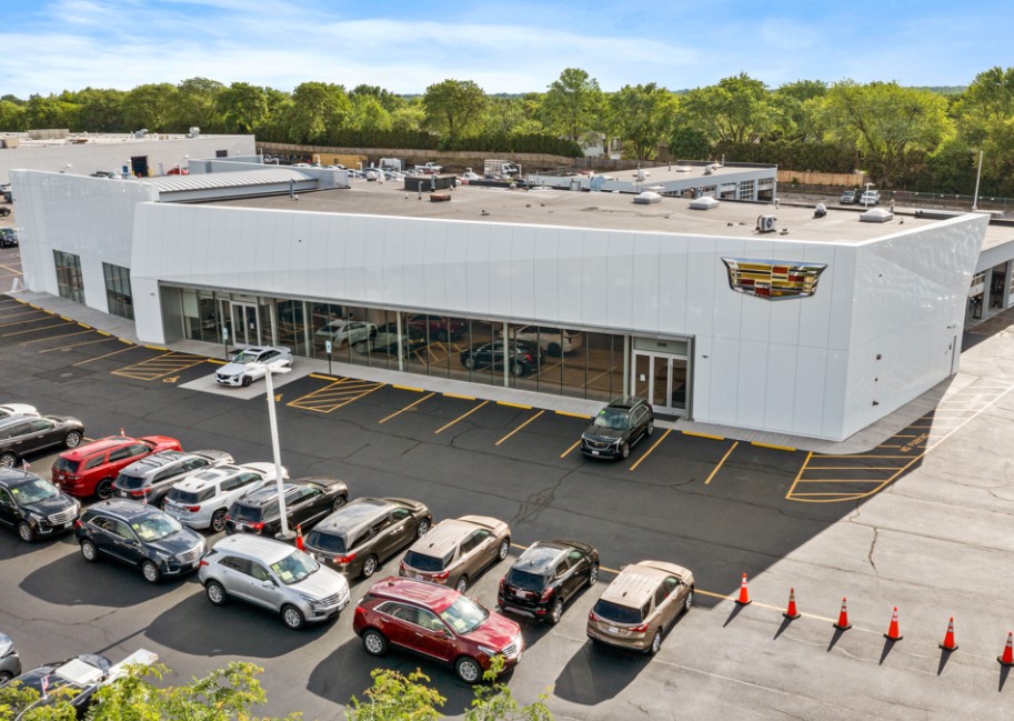 Napleton Cadillac of Libertyville in Libertyville, IL Rated 4.5 Stars