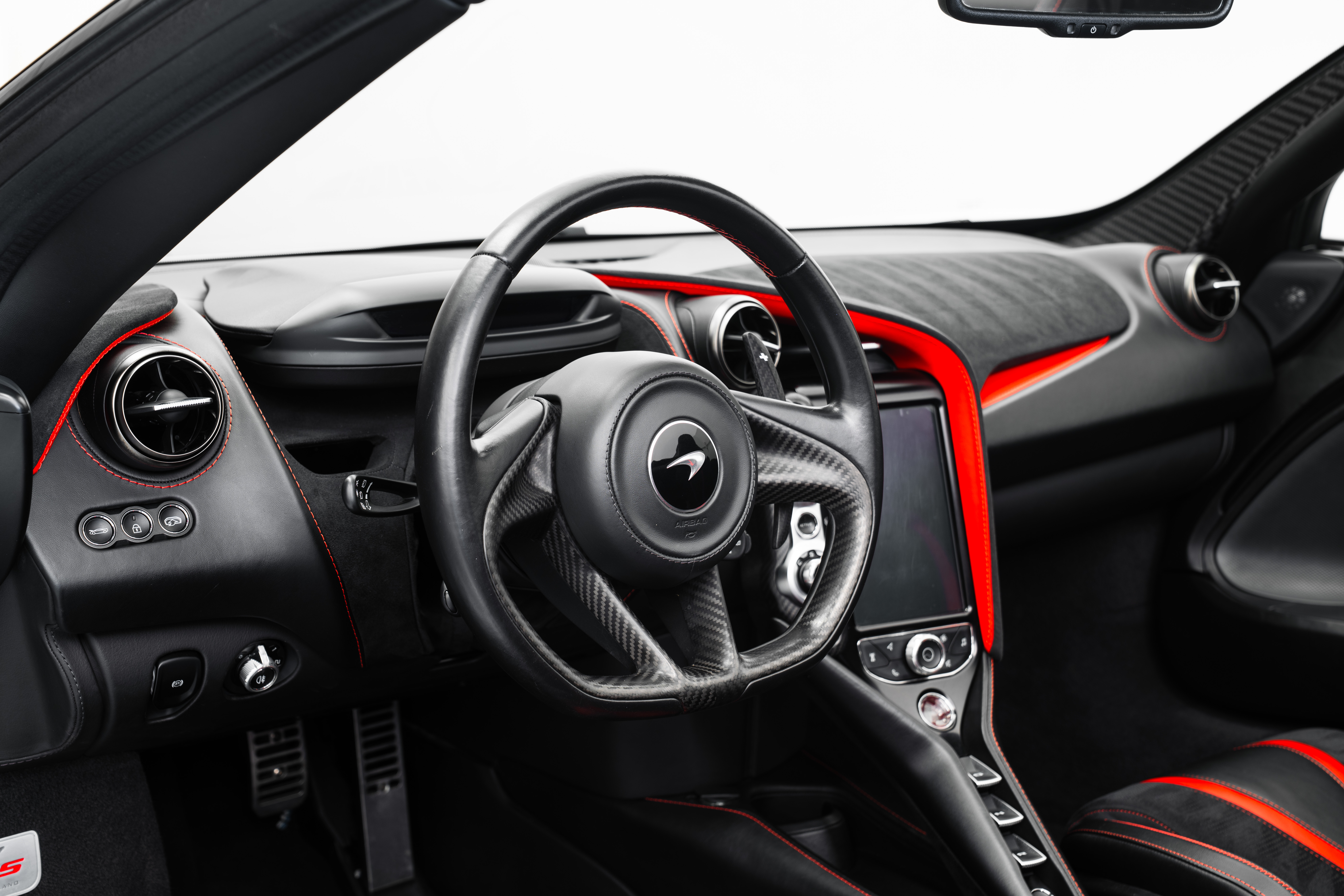 Used 2020 McLaren 720S Performance photo 16