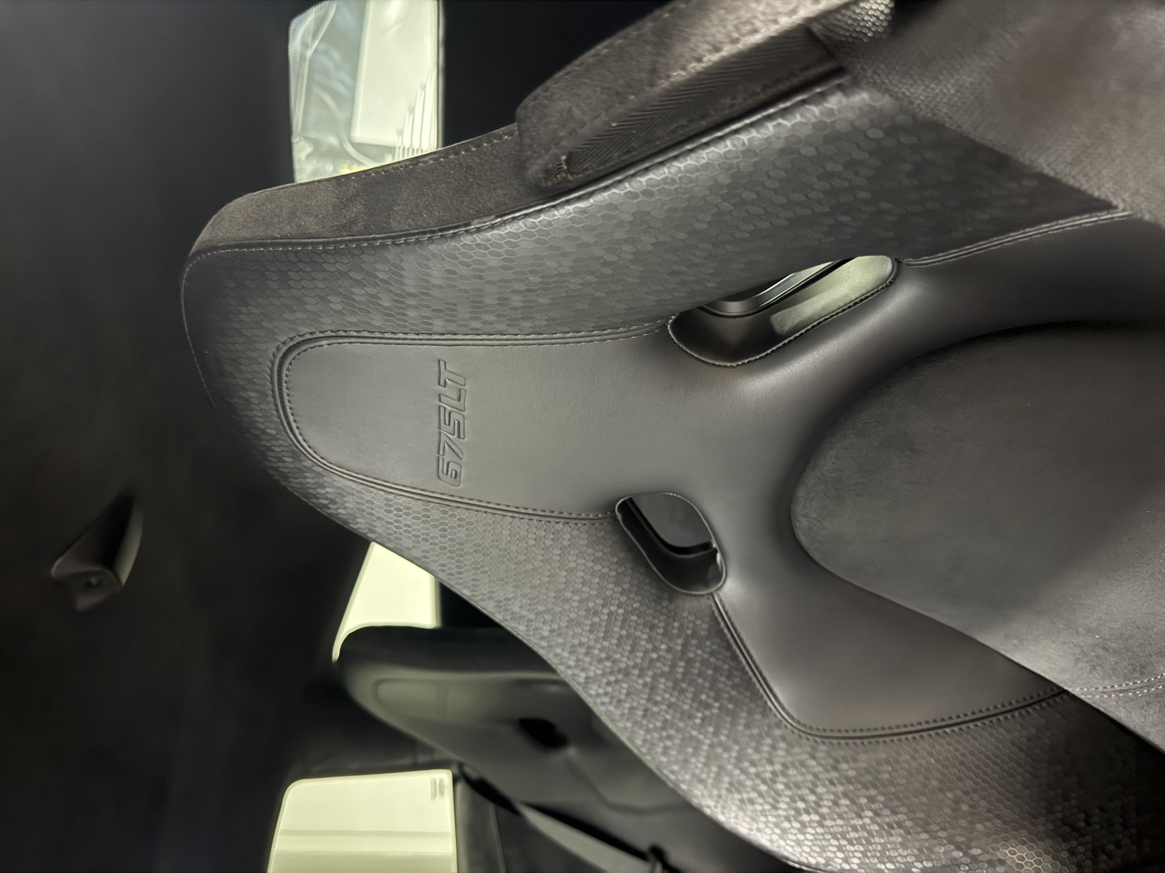 Used 2016 McLaren 675LT Coupe photo 29