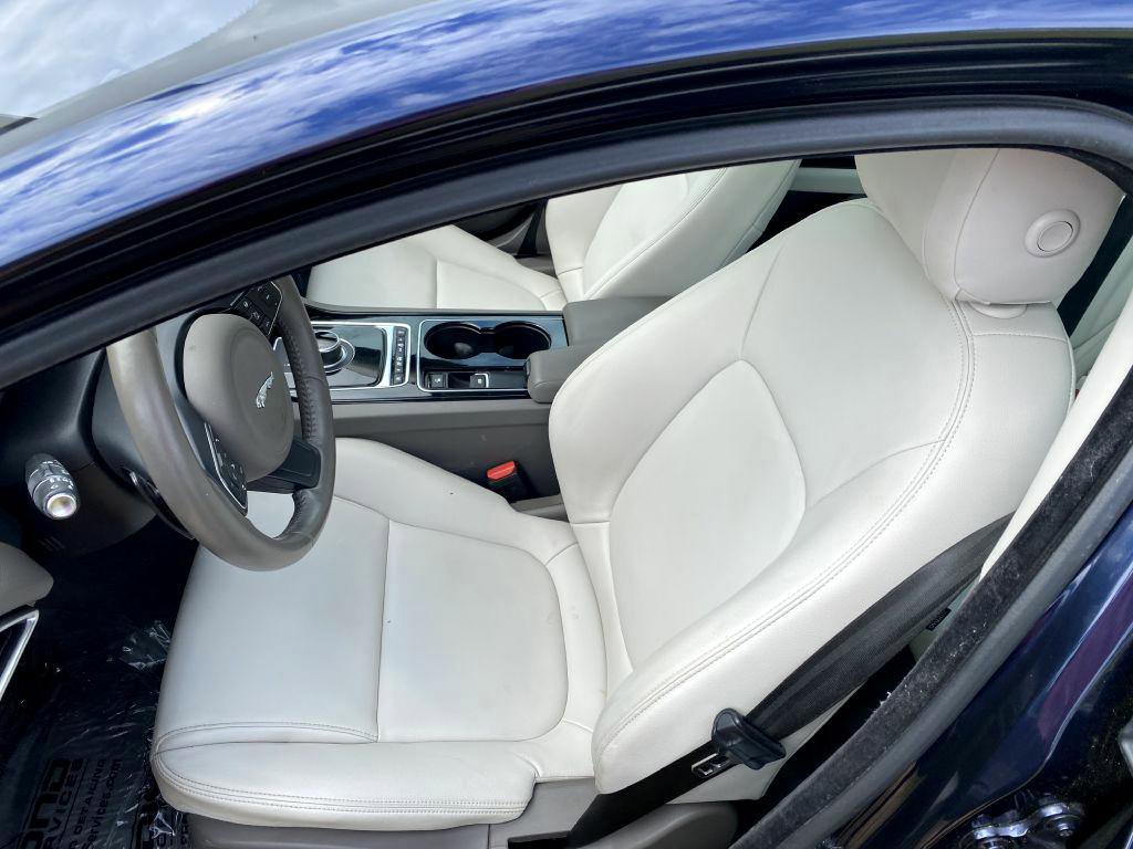 2017 Jaguar XE Premium