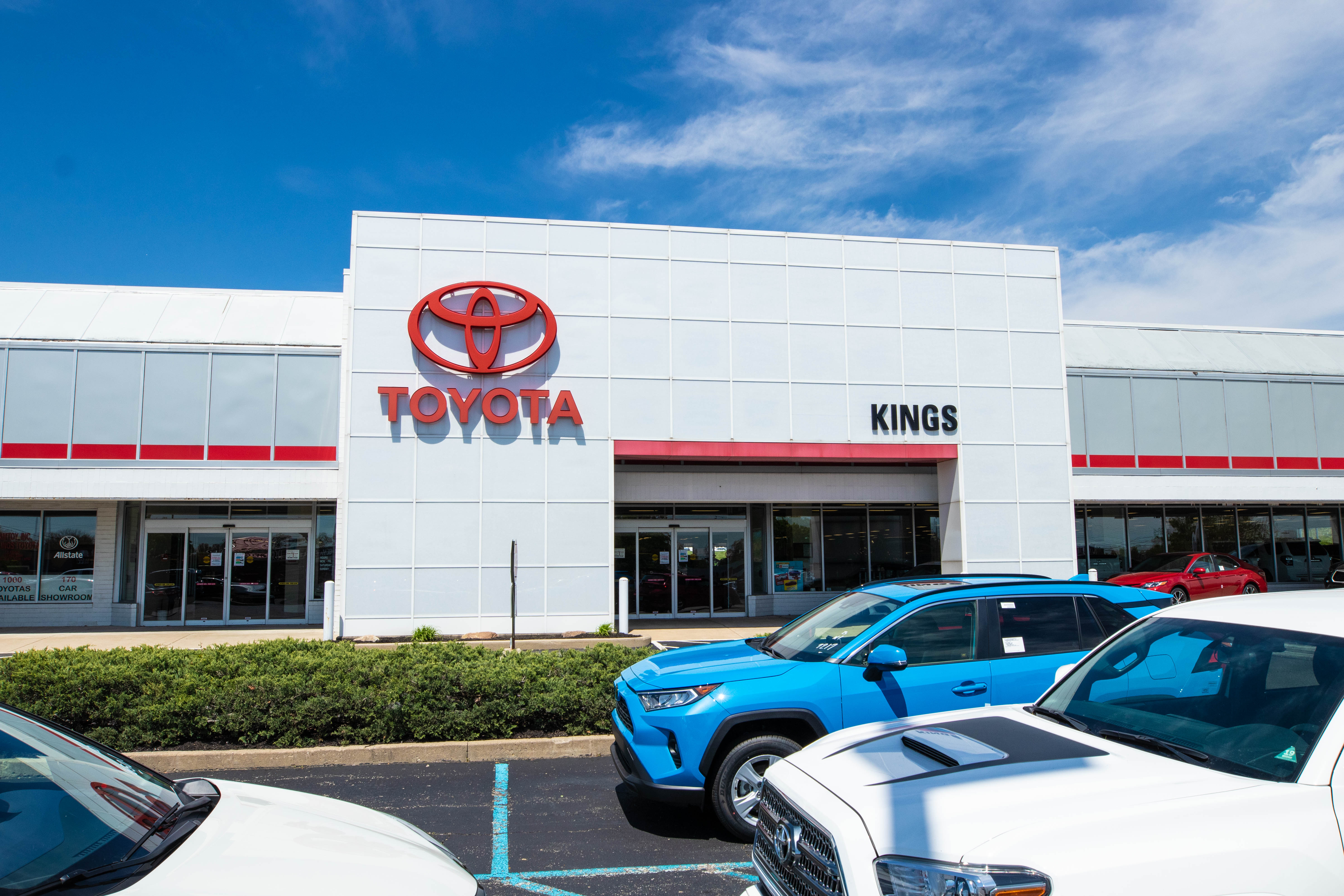 Kings Toyota in Cincinnati, OH | Rated 4.7 Stars | Kelley Blue Book