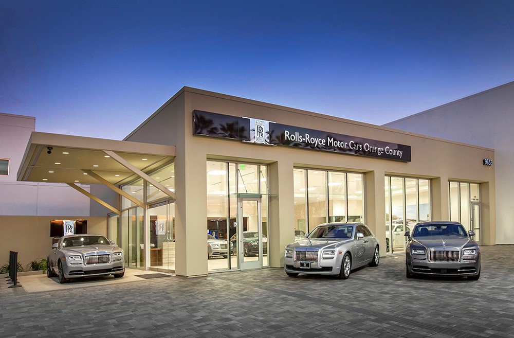 Rolls-Royce Motor Cars Orange County in Irvine, CA | Cars Available