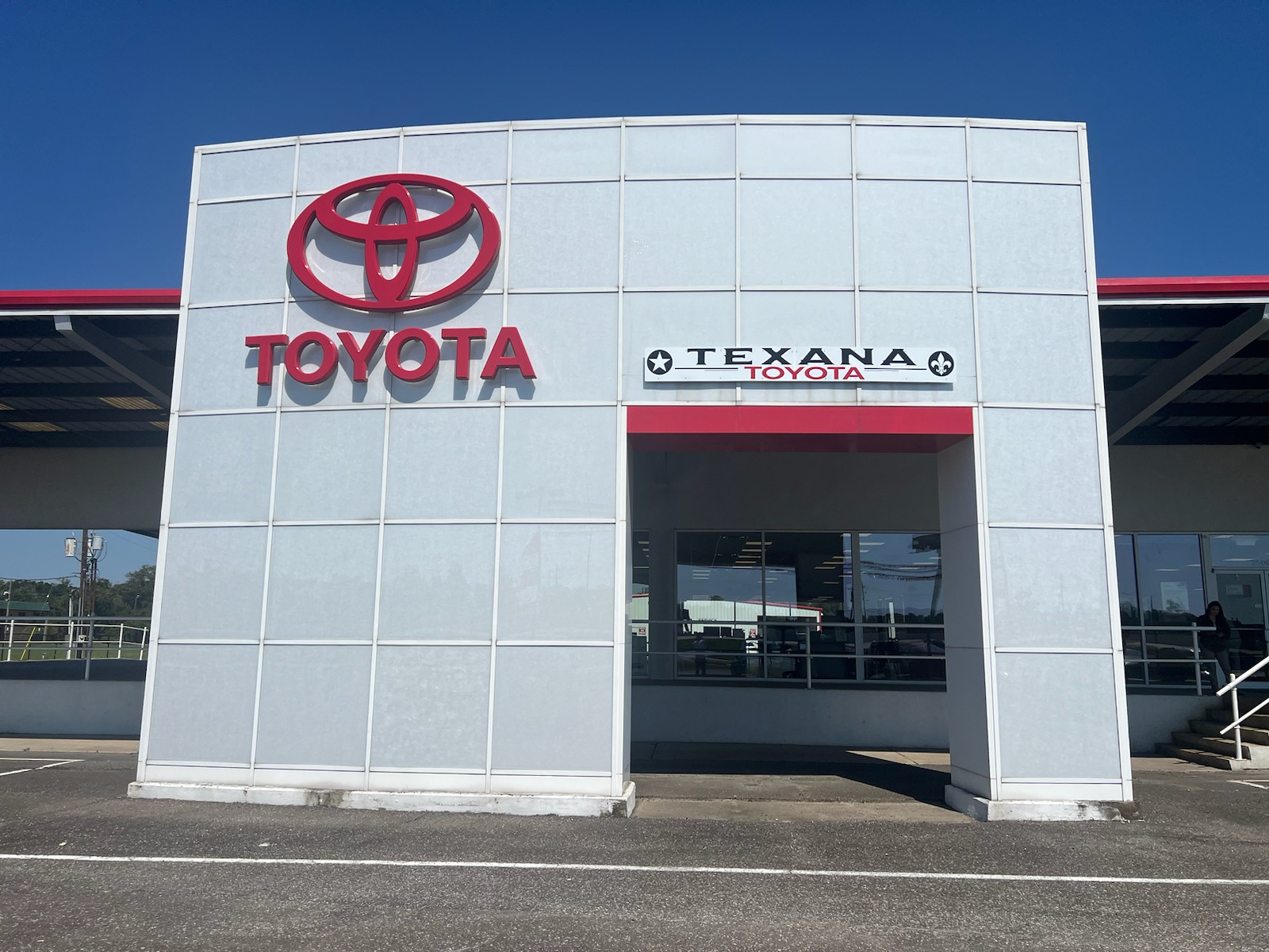 Texana Toyota in Orange, TX | Rated 5 Stars | Kelley Blue Book