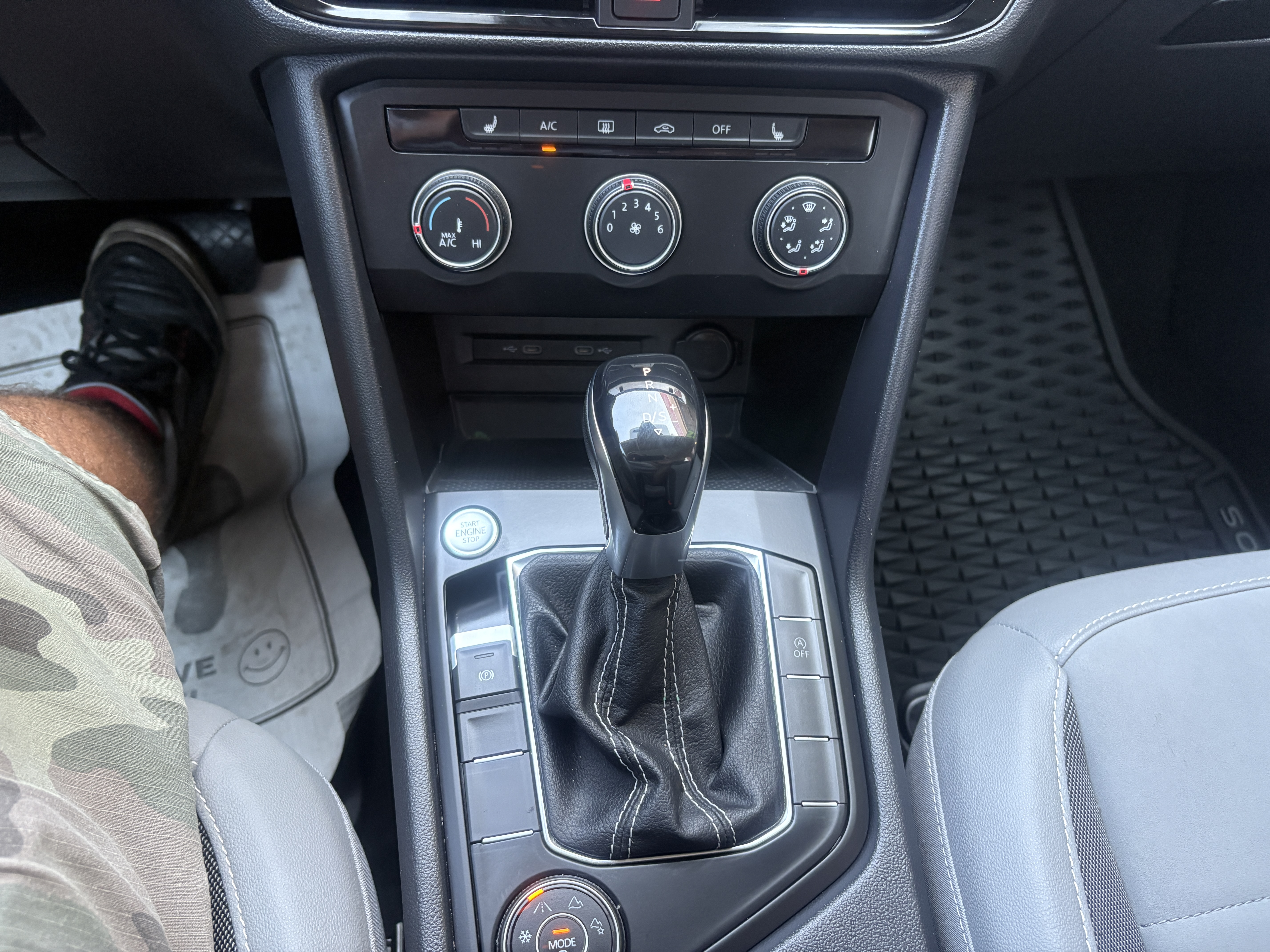 2022 Volkswagen Taos SE - Photo 16