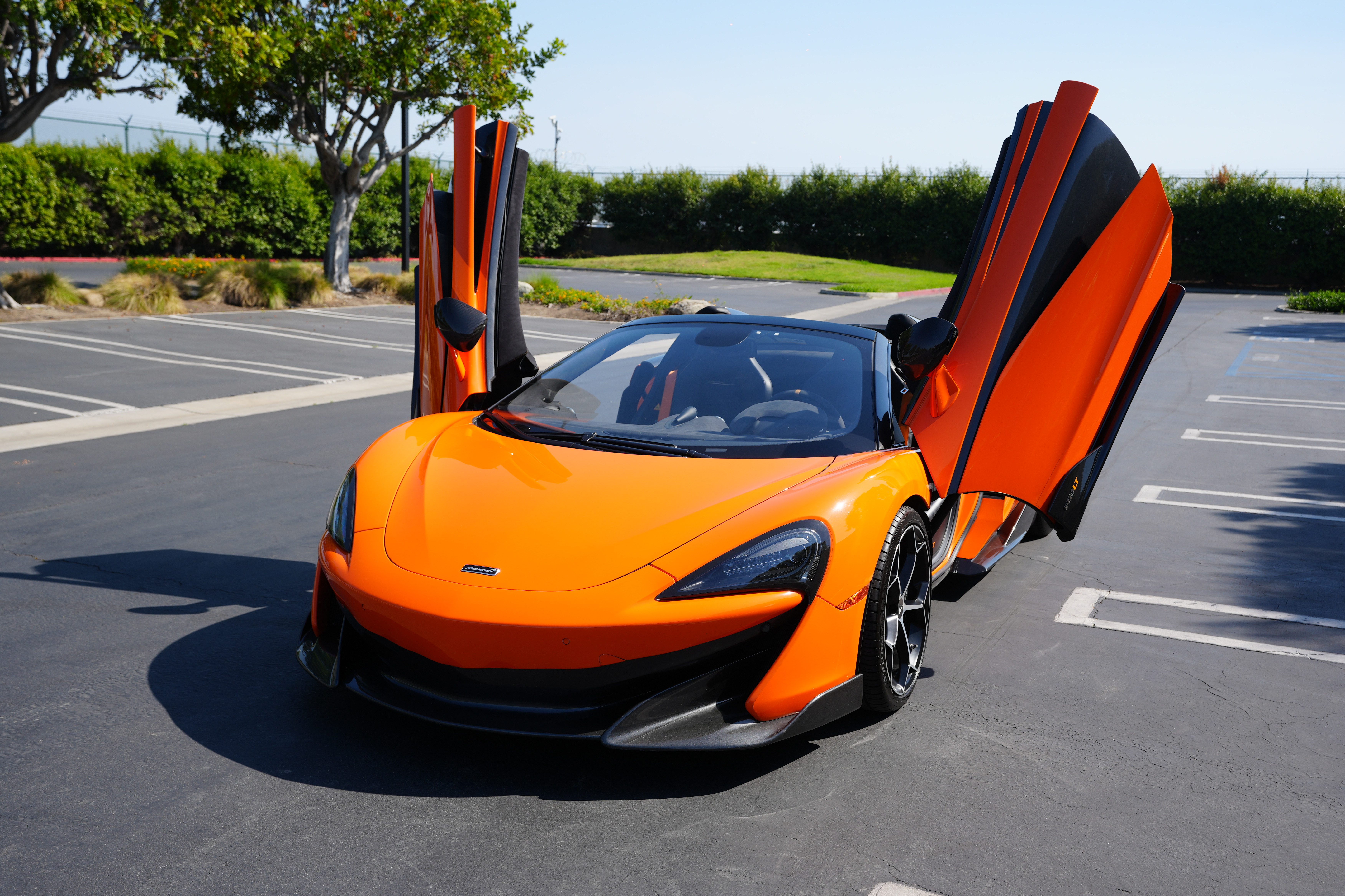Used 2020 McLaren 600LT Spider photo 6