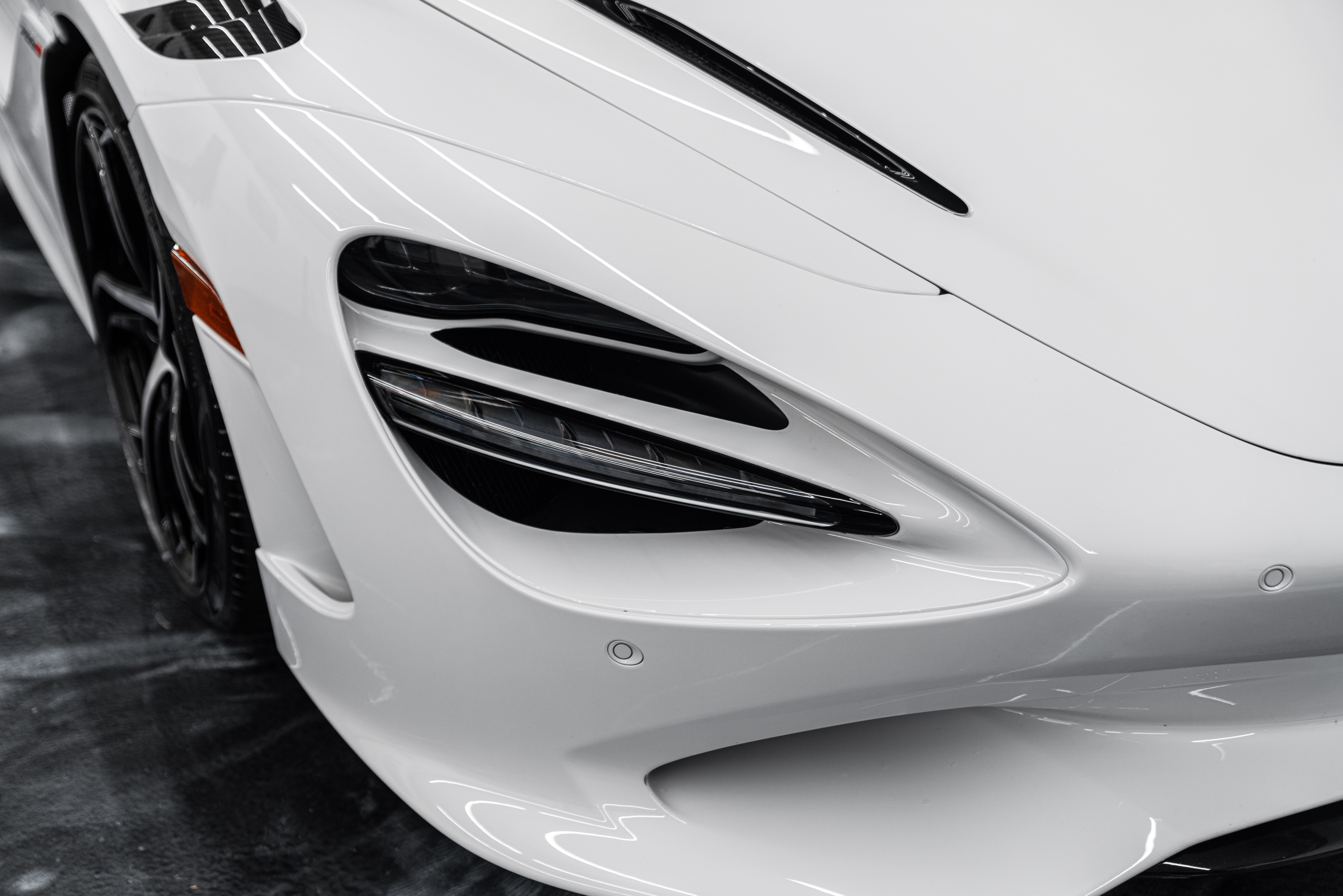 Used 2024 McLaren 750S UNAVAIL photo 39