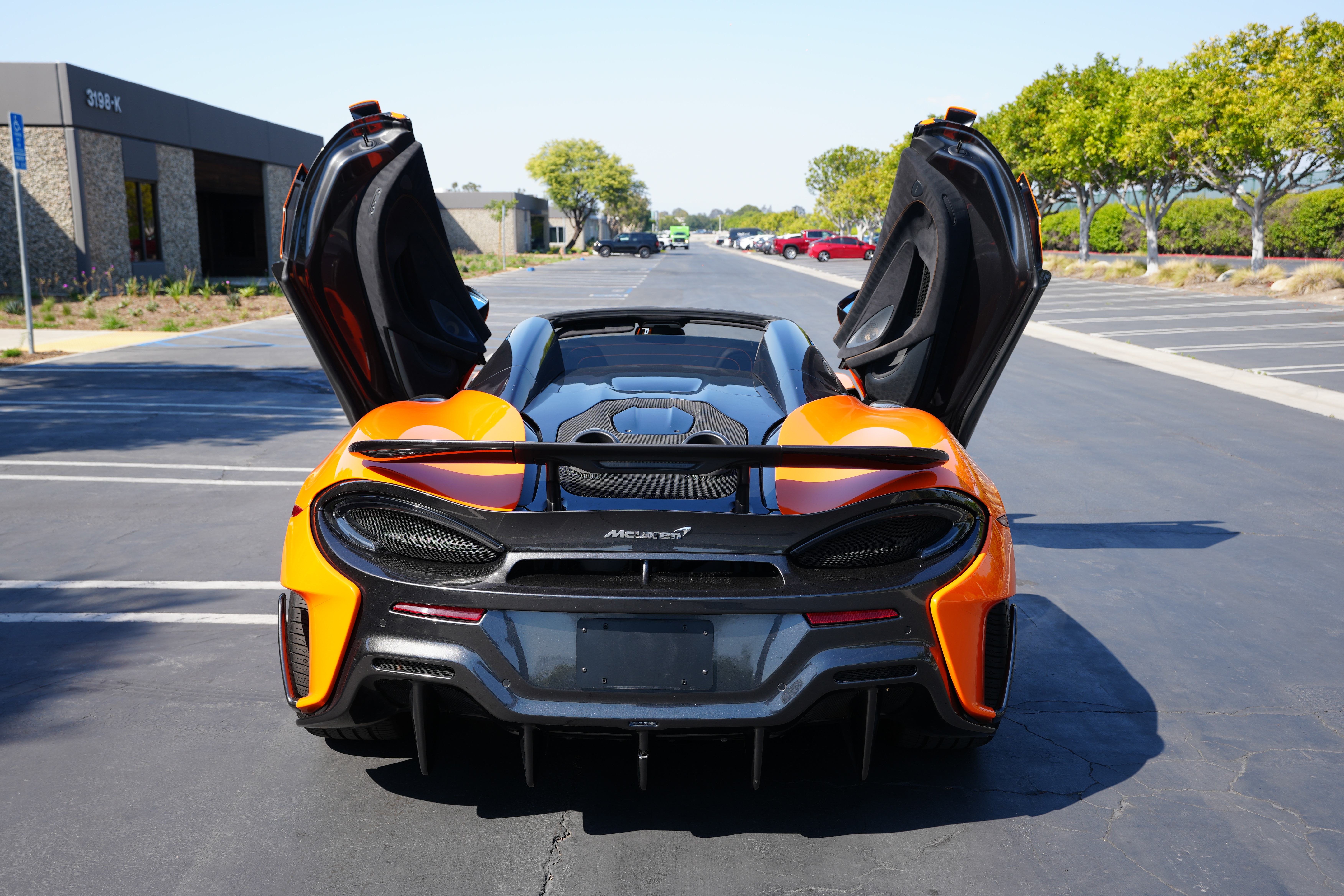 Used 2020 McLaren 600LT Spider photo 16