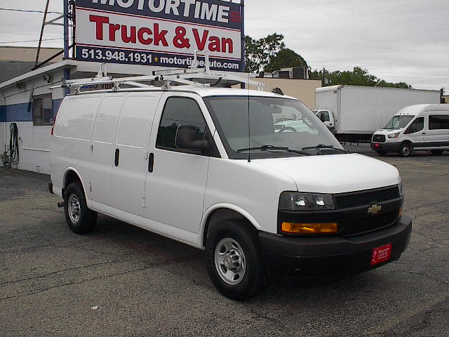 2021 Chevrolet Express's photo