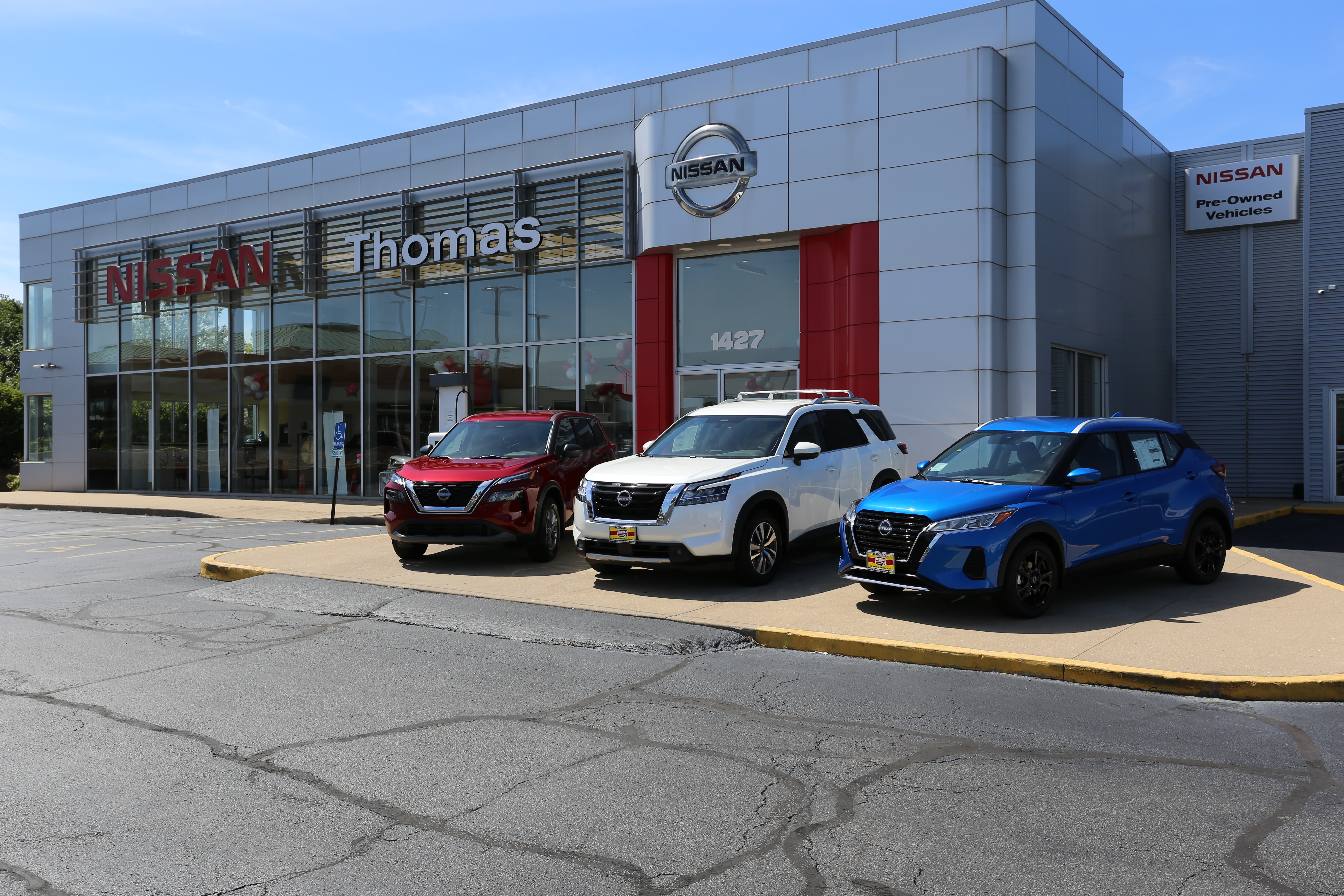 Thomas Nissan of Joliet in Joliet, IL Rated 4.8 Stars Kelley Blue Book